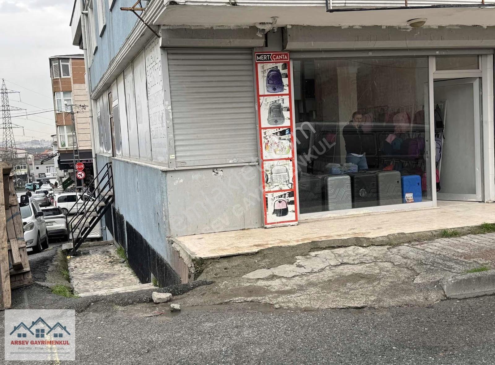 Güvercintepe Cumhuriyet Cadde Üstü 100m2 Köşe Başı Dükkan - Görsel 2