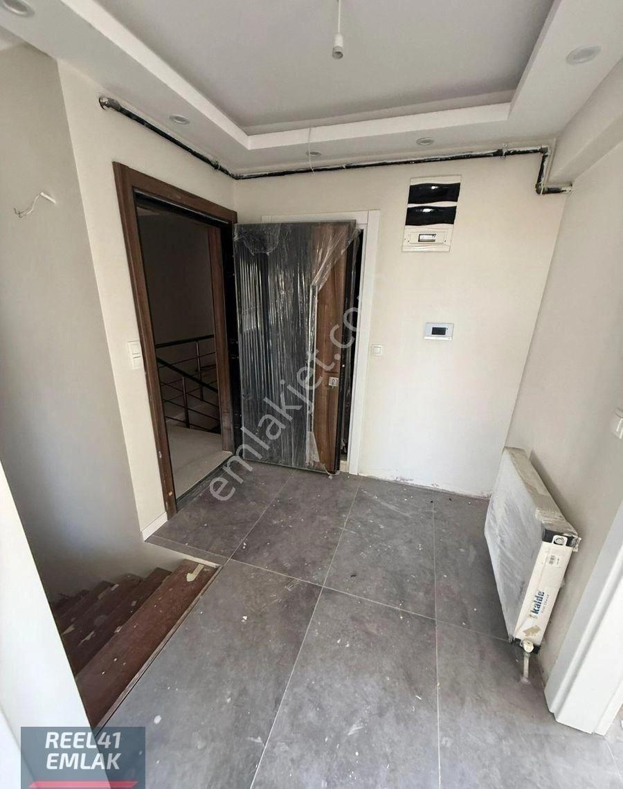 🏡✨ Başiskele Altınkent’te Ferah Çatı Dubleks Fırsatı! ✨🏡 - Görsel 13