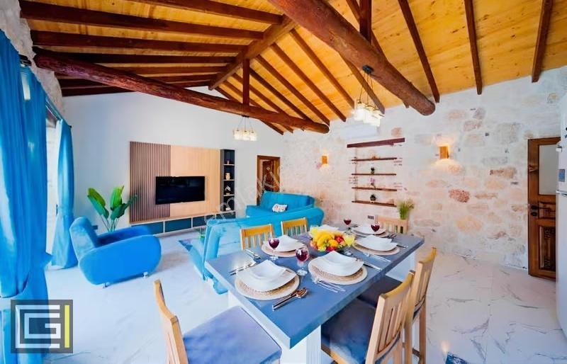 Fethiyede Uzun Dönem Kiralık 2+1 Eşyalı Havuzlu Otoparklı Villa - Görsel 28