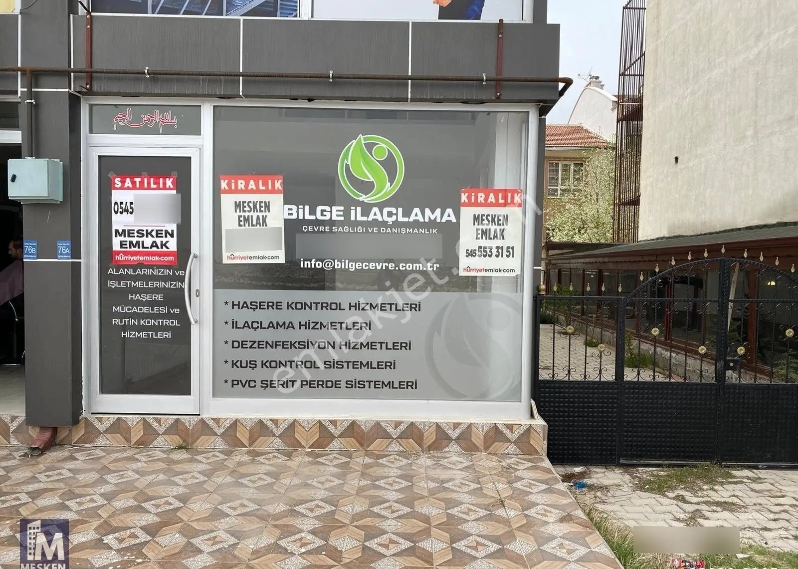 Hastane Karşısı Cadde Üzerinde 3 Katlı 150m² Satılık Dükkan