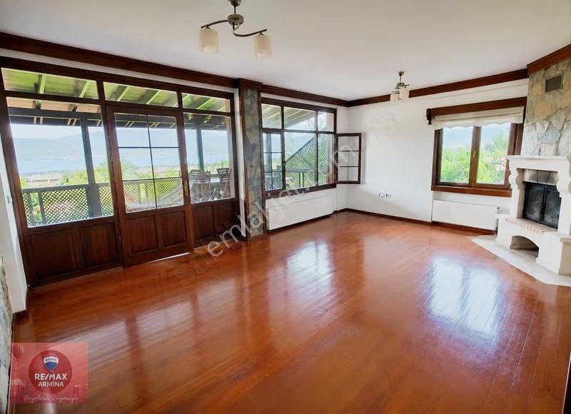 Sapancada Bayram Tatili İçin Göl Manzaralı 4+1 Triblex Villa - Görsel 24