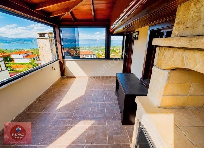 Sapancada Bayram Tatili İçin Göl Manzaralı 4+1 Triblex Villa - Görsel 18