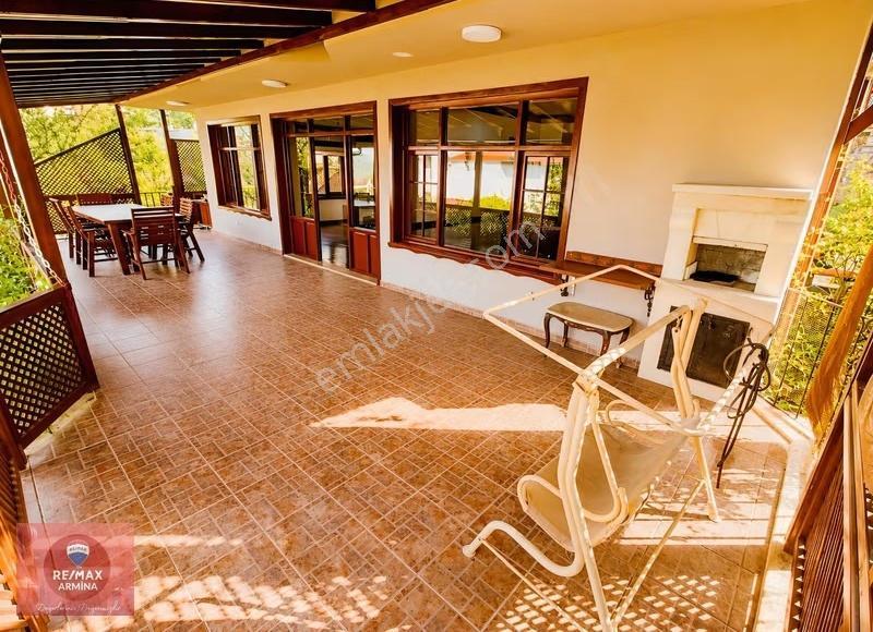 Sapancada Bayram Tatili İçin Göl Manzaralı 4+1 Triblex Villa - Görsel 17