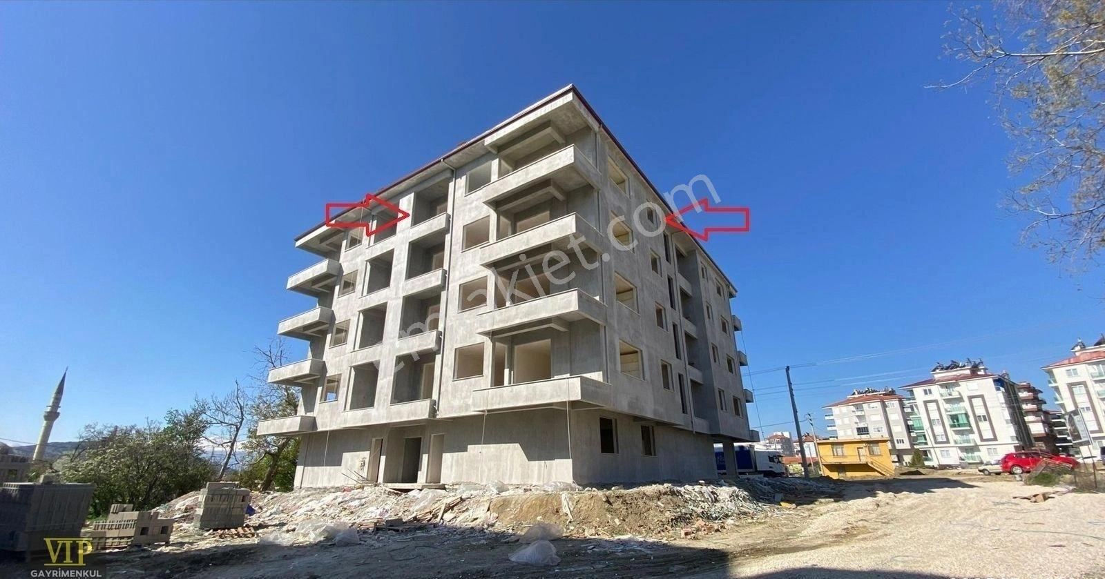 Vip Gayrimenkul'den Yeni Mah. Site İçerisinde 3+1 Sıfır Lüks Daire - Görsel 2
