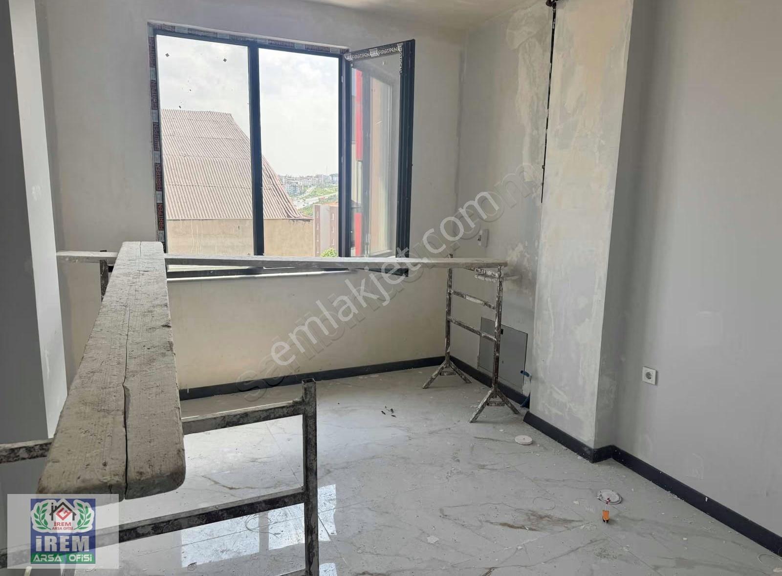 Arnavutköy Beledyenin Karşısında Kiralık Ofis - Görsel 4