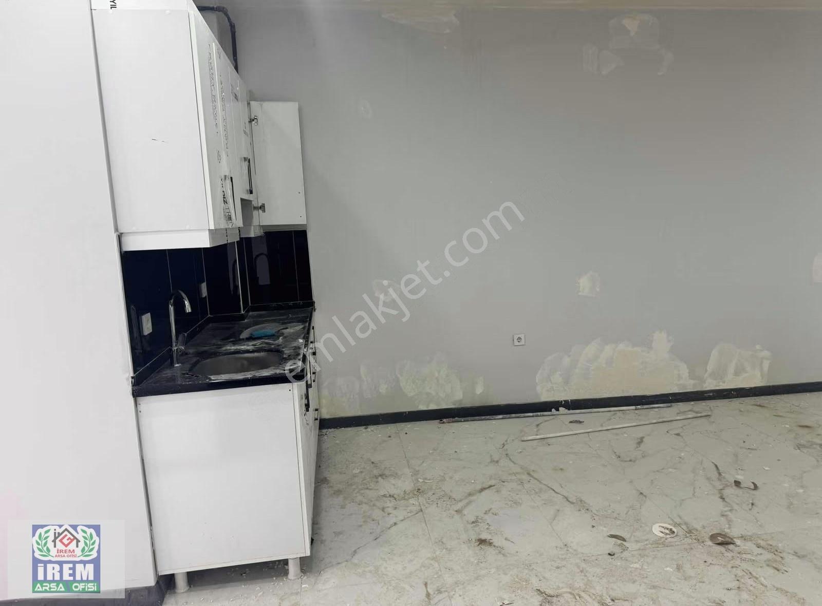 Arnavutköy Beledyenin Karşısında Kiralık Ofis - Görsel 9