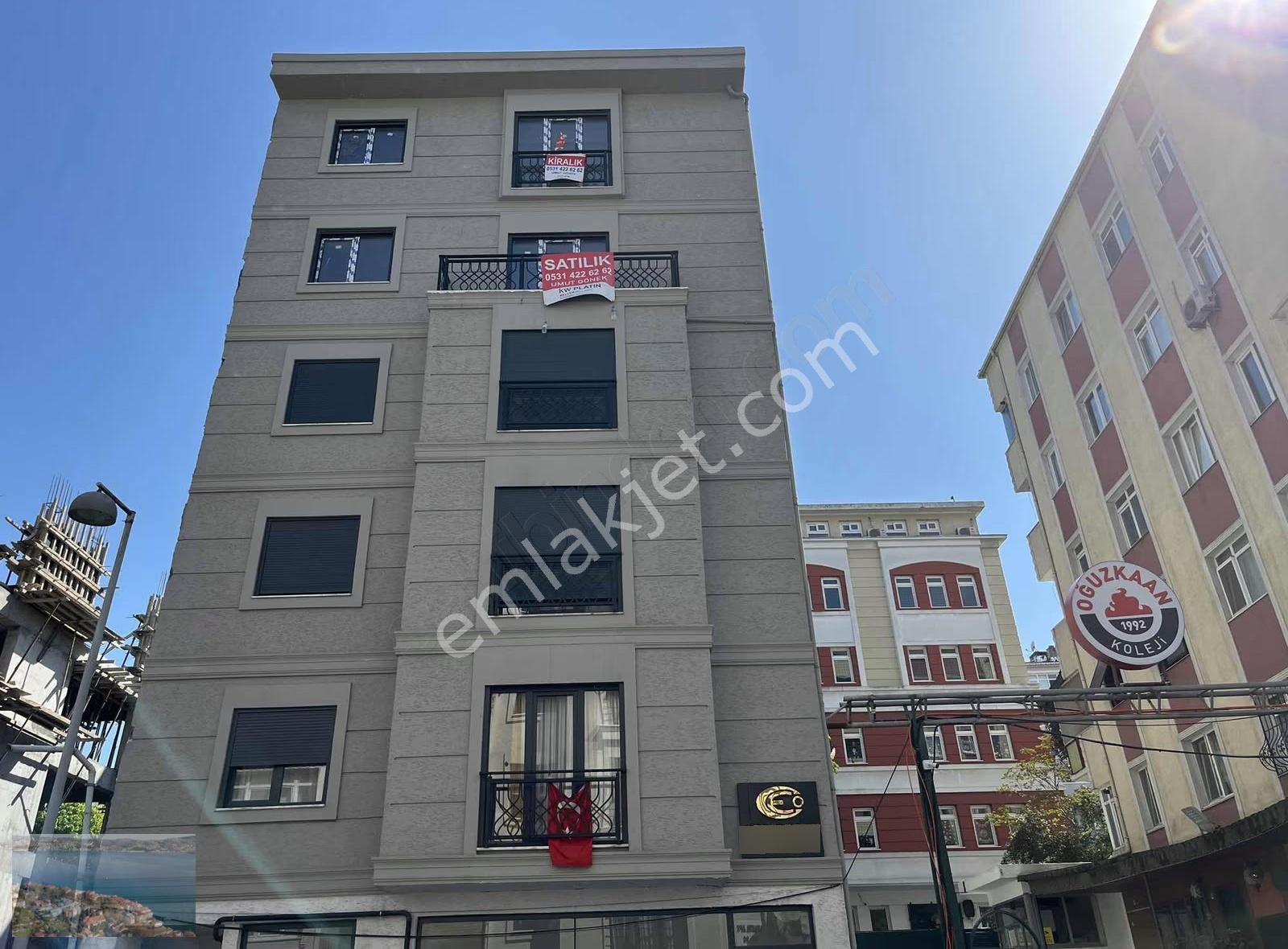 Fatih Molla Gürani'de 3+1 110 M2 4.kat Satılık Daire