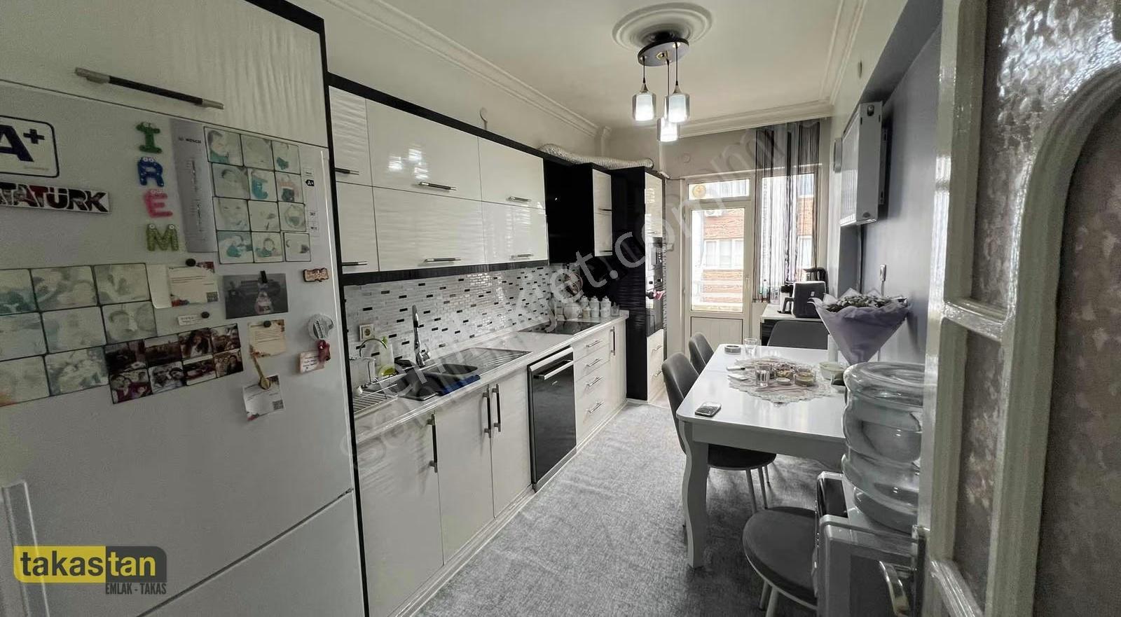 Sarigüllük'te Bakımlı 3+1 Daire, 150m², Merkezi Konum - Görsel 9