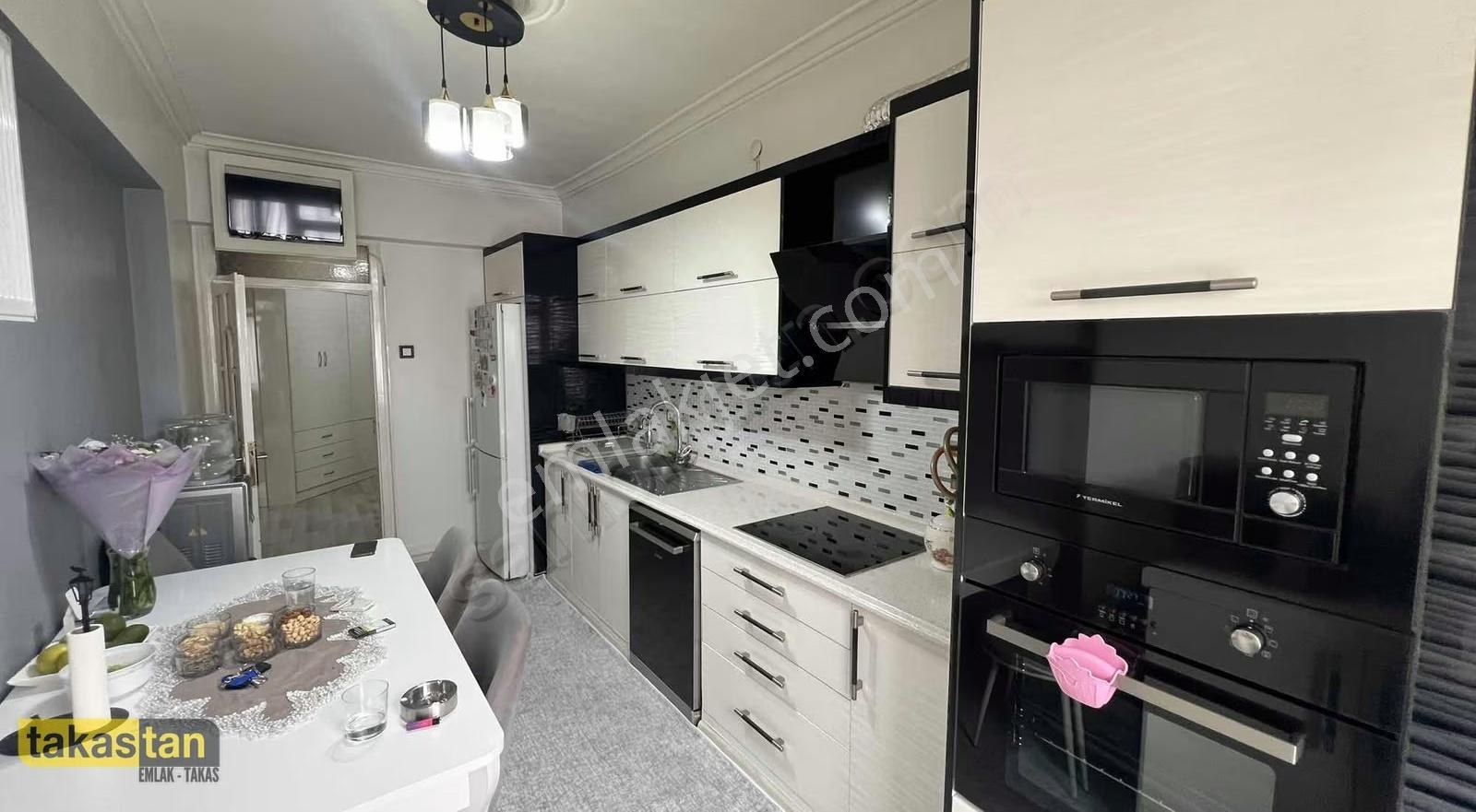 Sarigüllük'te Bakımlı 3+1 Daire, 150m², Merkezi Konum - Görsel 19
