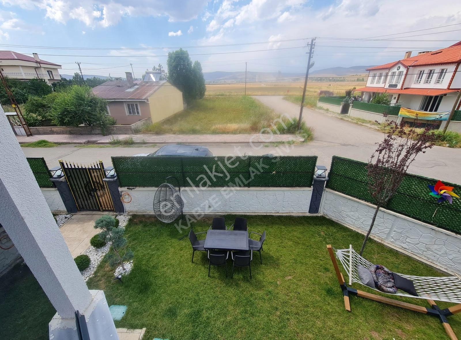Kabze Emlaktan Sivas Karşıyaka Mh'de Köşe Başı Satılık Villa..! - Görsel 31