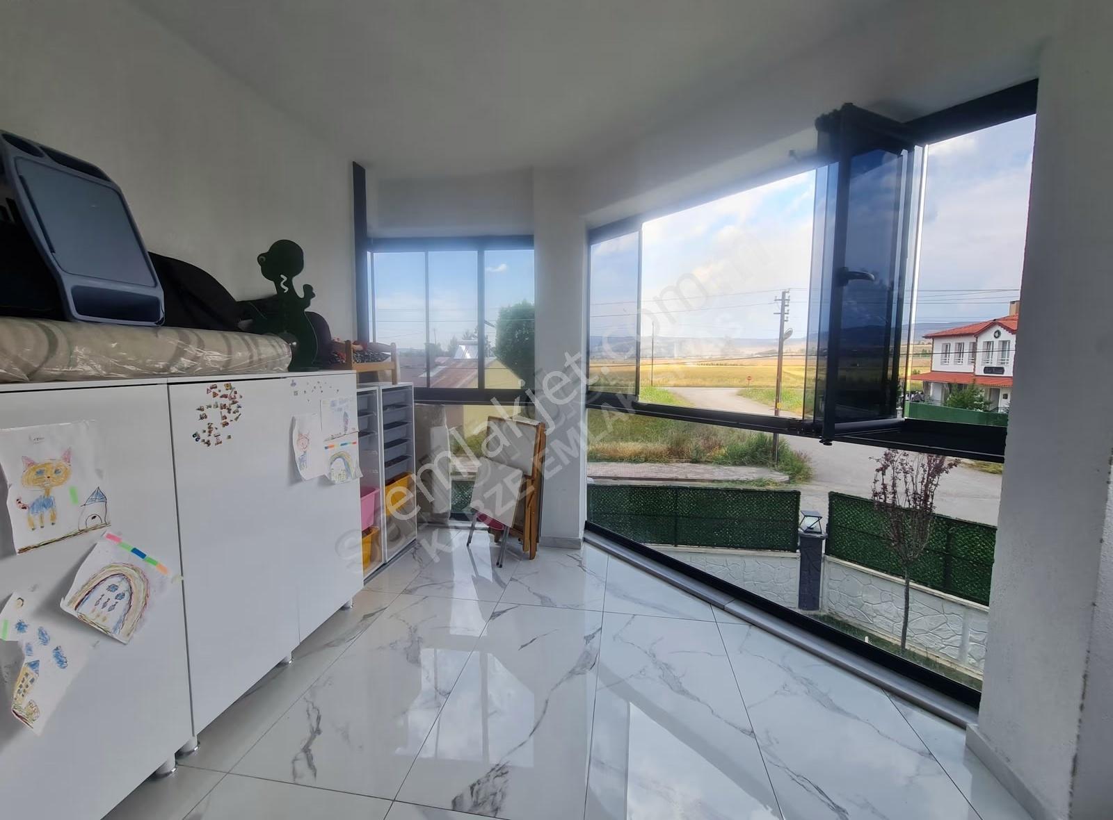 Kabze Emlaktan Sivas Karşıyaka Mh'de Köşe Başı Satılık Villa..! - Görsel 22