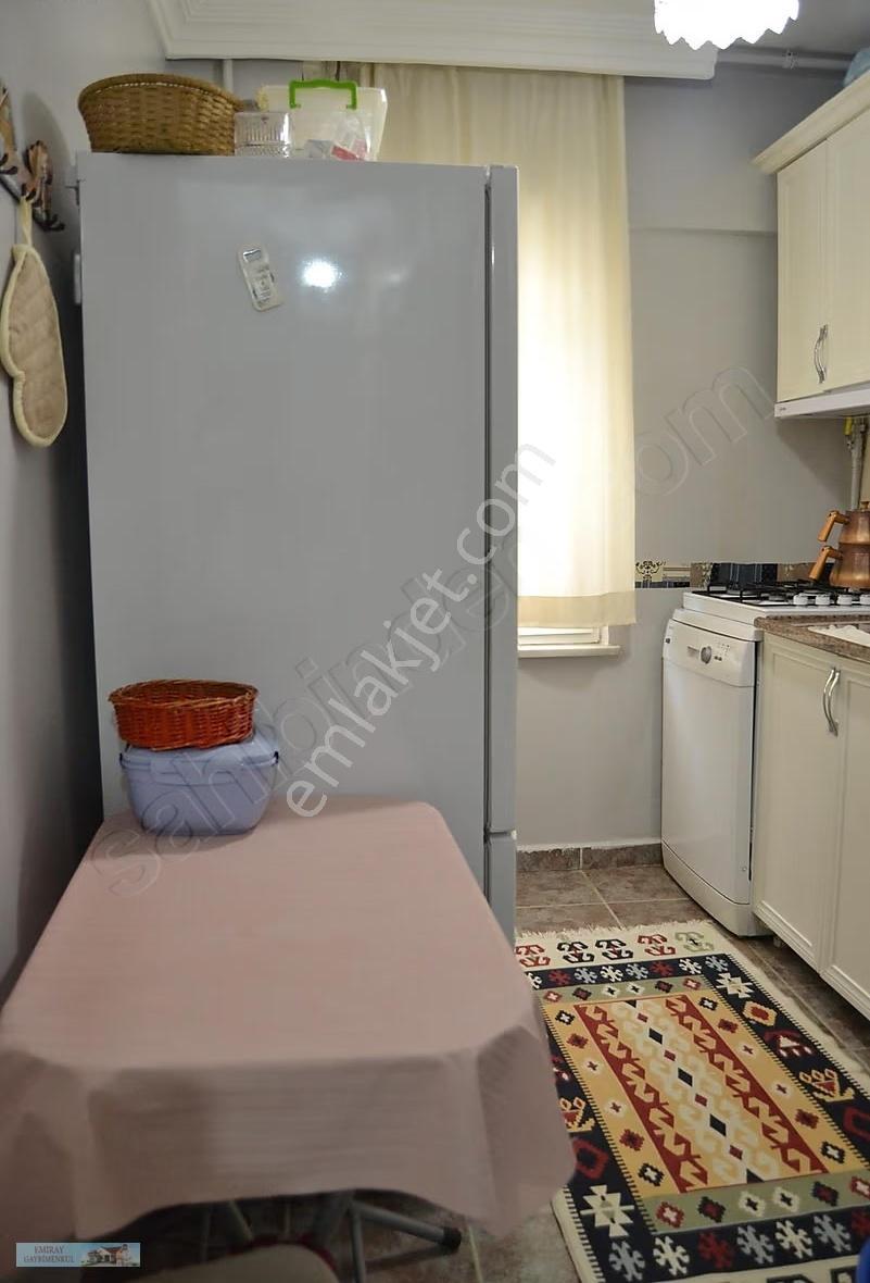 Emiray Dan İstiklal Mahallesinde Oturuma Hazır Boş 2+1 Daire - Görsel 2