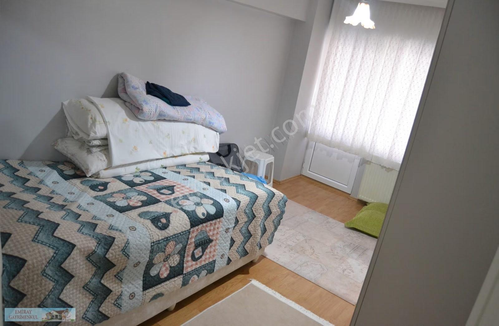 Emiray Dan İstiklal Mahallesinde Oturuma Hazır Boş 2+1 Daire - Görsel 29