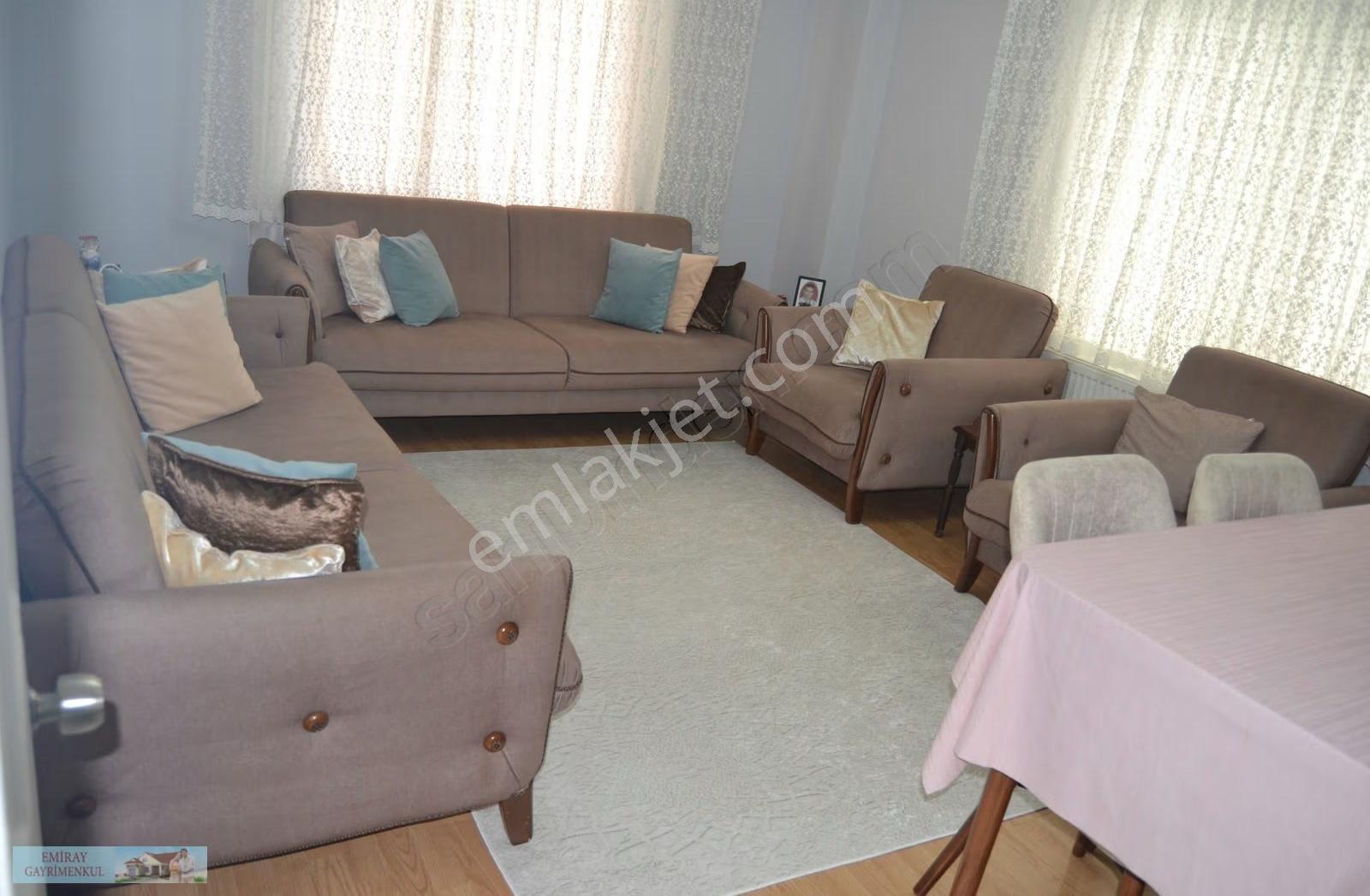 Emiray Dan İstiklal Mahallesinde Oturuma Hazır Boş 2+1 Daire - Görsel 25