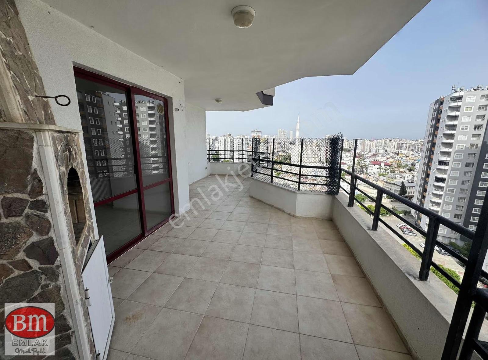 Bm''den Cem Evi Civ. Ekinci Sitesin'de 4+1 Doğalgazlı Daire - Görsel 13