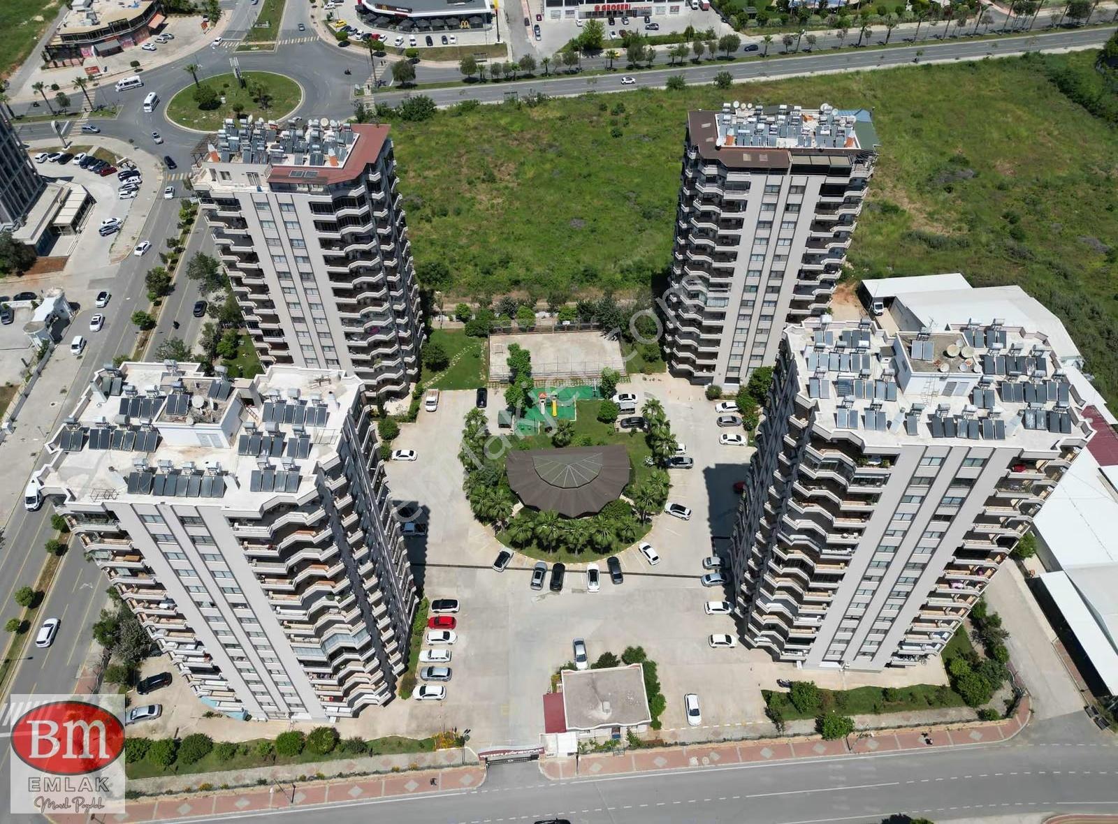 Bm''den Cem Evi Civ. Ekinci Sitesin'de 4+1 Doğalgazlı Daire - Görsel 12