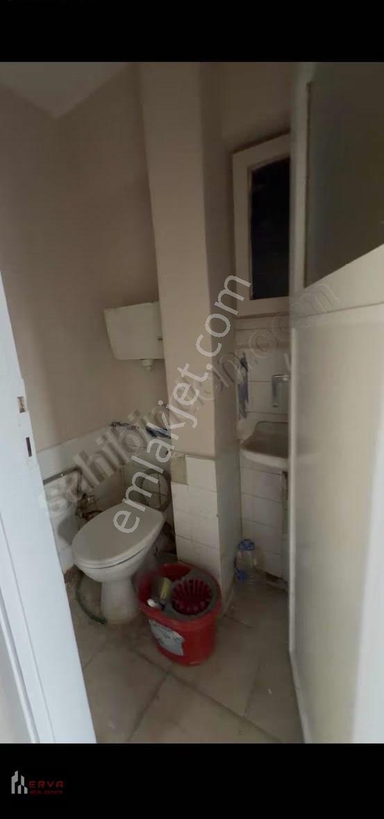 Eşrefpaşa'da 2+1 Çift Cephe Ferah Satılık Daire - Görsel 11