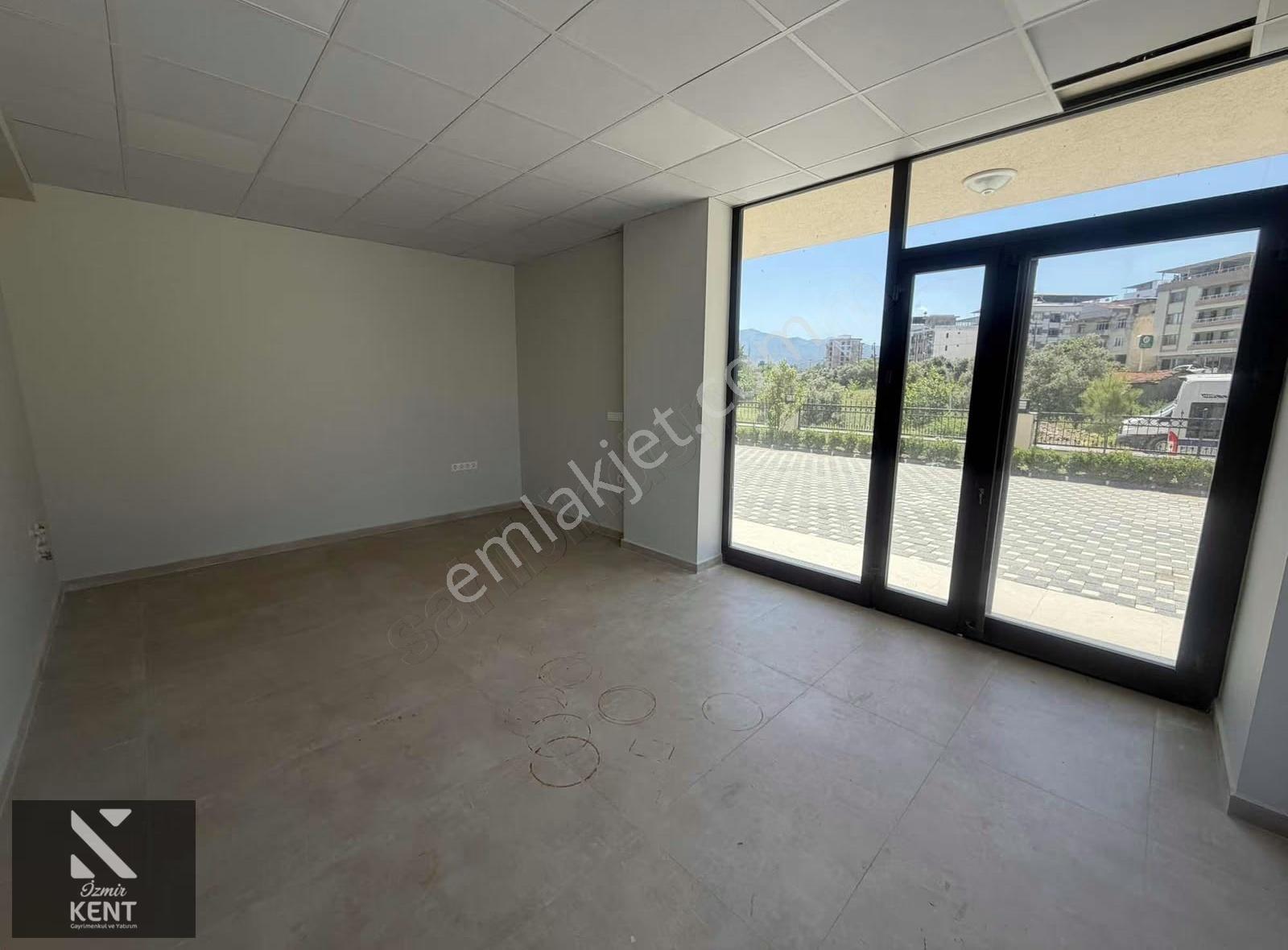 Kemalpaşa Mehmet Akif Ersoy Kiralık 270m2 Dükkan - Görsel 24