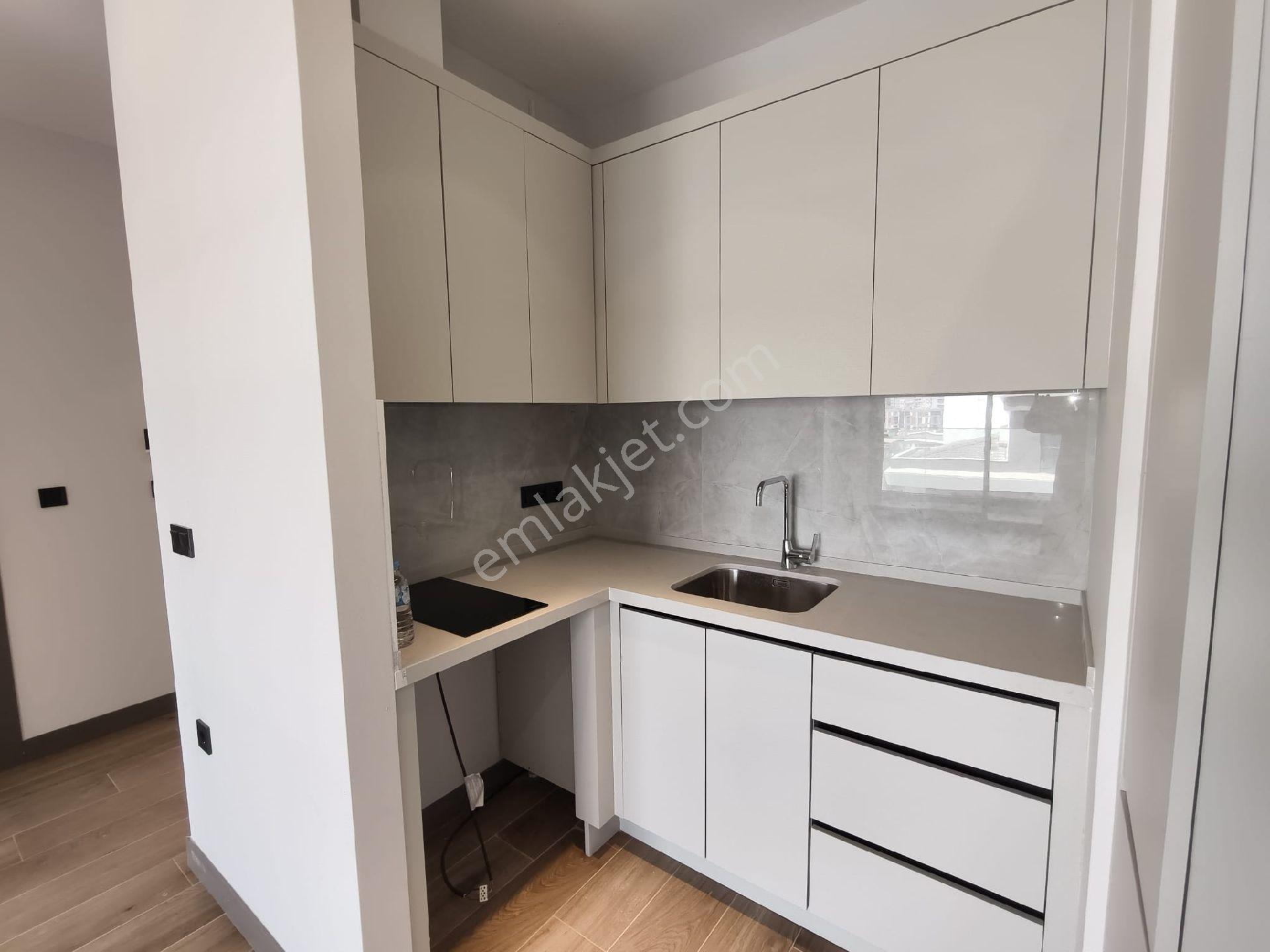 Bayraklı Marka Premium'da Satılık 1+1 Sıfır Daire - Görsel 9