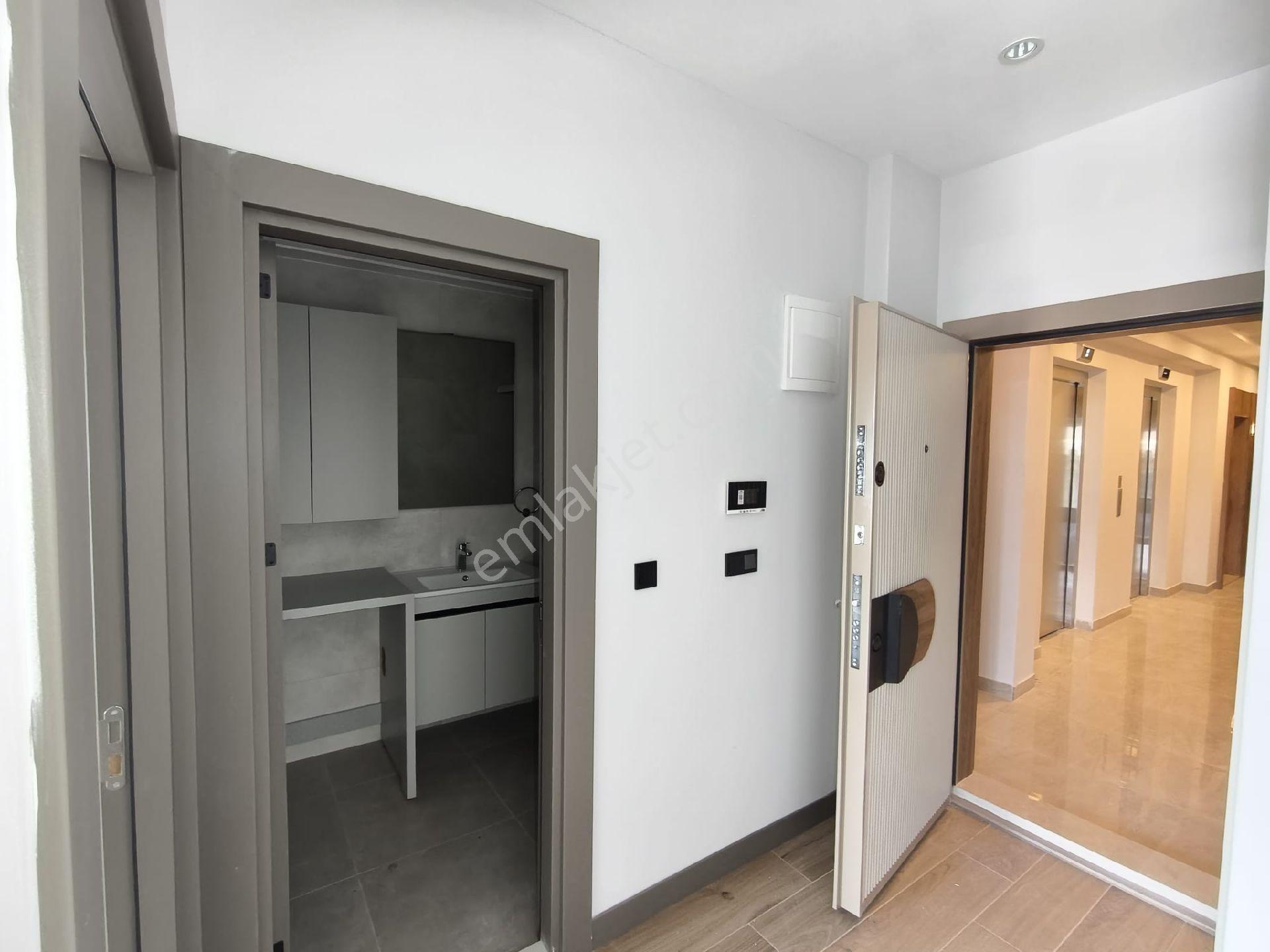 Bayraklı Marka Premium'da Satılık 1+1 Sıfır Daire - Görsel 7