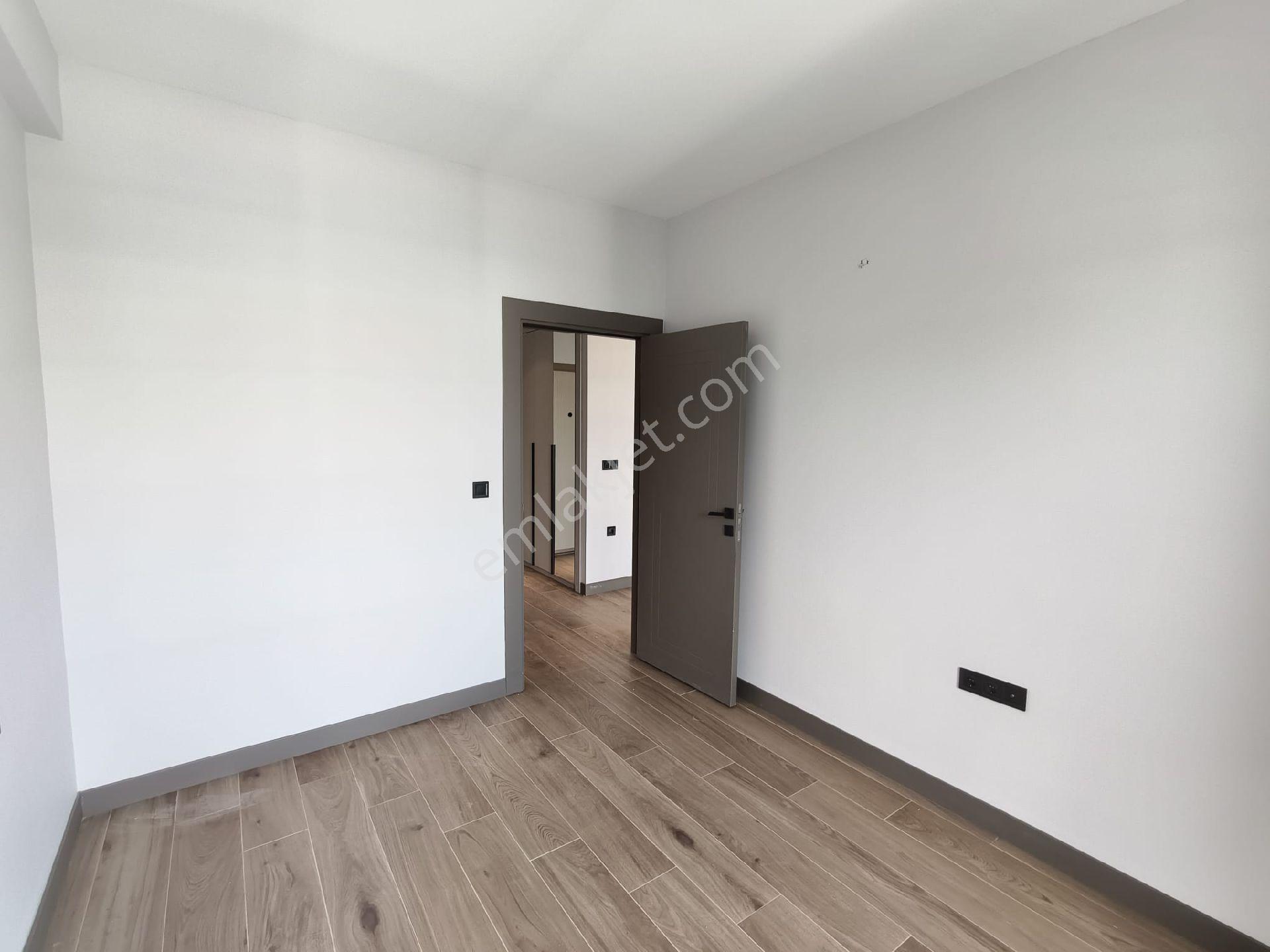 Bayraklı Marka Premium'da Satılık 1+1 Sıfır Daire - Görsel 12