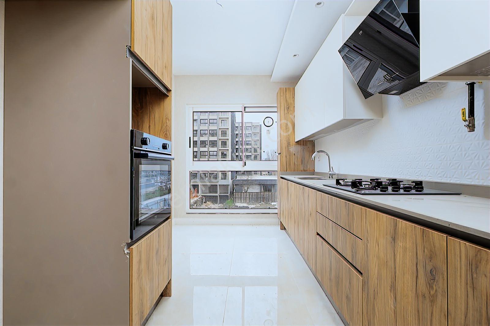 Remax Area Dan Bakyapı Prestij Koru Da Satılık 3+1 Köşe Daire - Görsel 4