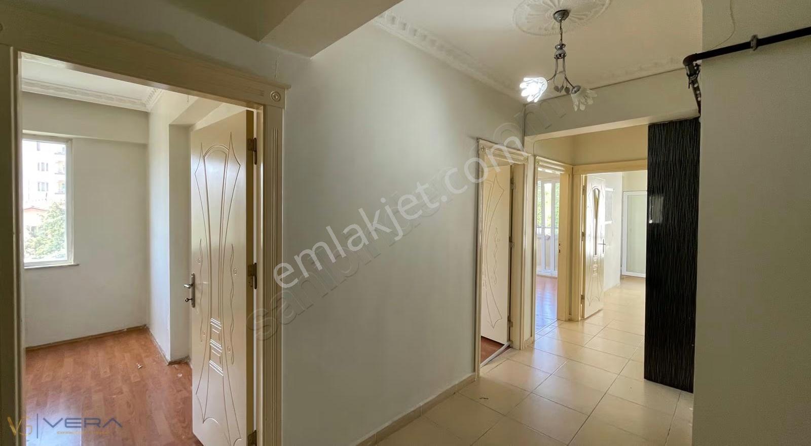 Vera'dan 500 Evlerde Kiralık 2+1 Bakımlı Daire - Görsel 12
