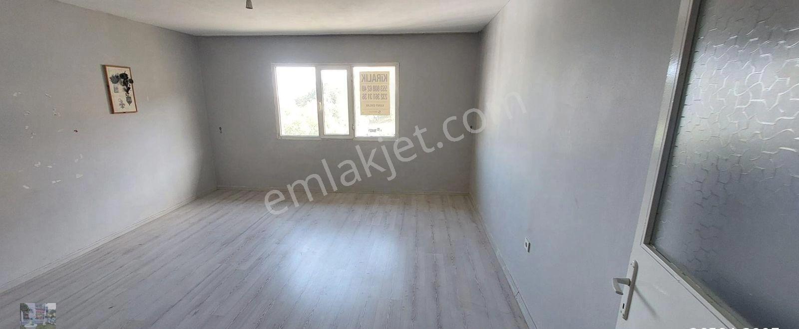 Karşıyaka Elit Sitesinde 2+1 Kiralık Daire Kanıt Emlaktan - Görsel 13