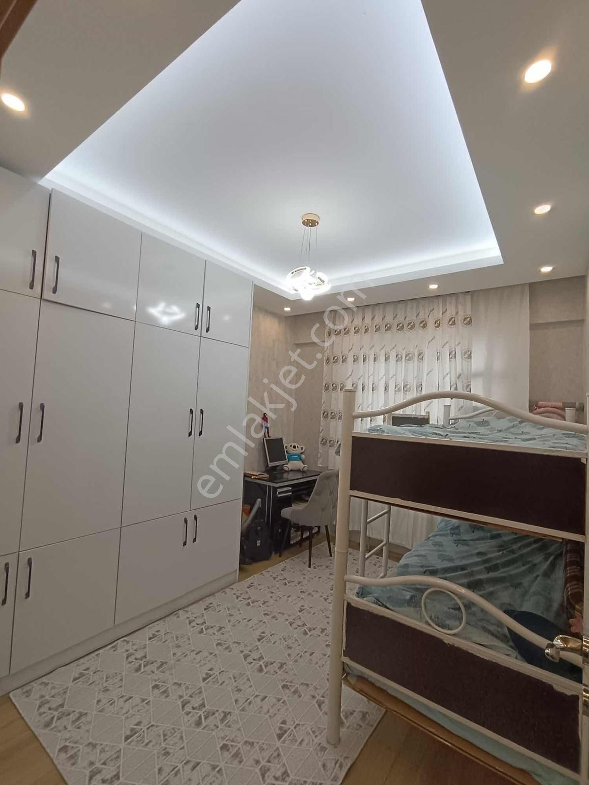 Vesta'dan Güvenlikli Site İçi Ara Kat Bakımlı Lüx Geniş 3+1daire - Görsel 8