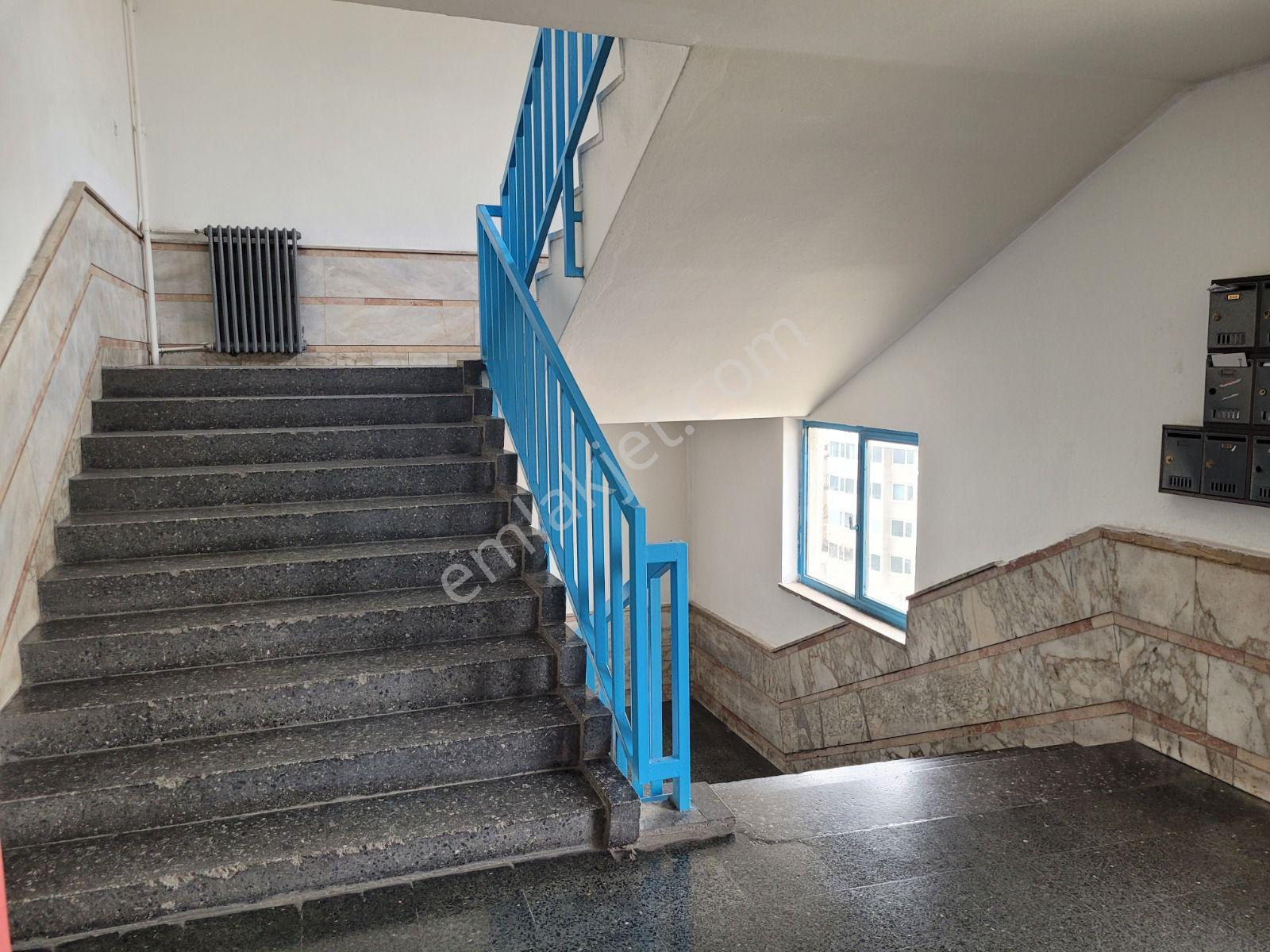 Ulus Rüzgarlı'da Cadde Cepheli Manzaralı - Görsel 16