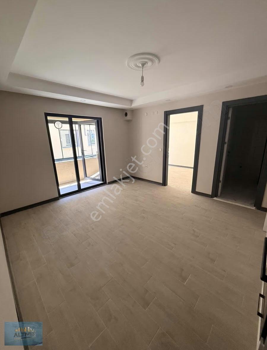 Hastane Bölgesinde Satılık Ve Kiralık 1+1 Daireler - Görsel 12