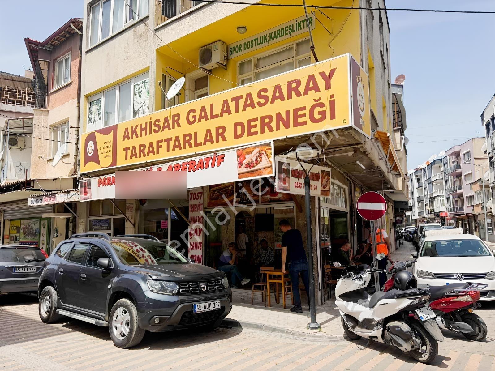 Şehir Merkezinde Komple Satılık Bina | 3 Dükkan + 3 Daire - Görsel 12