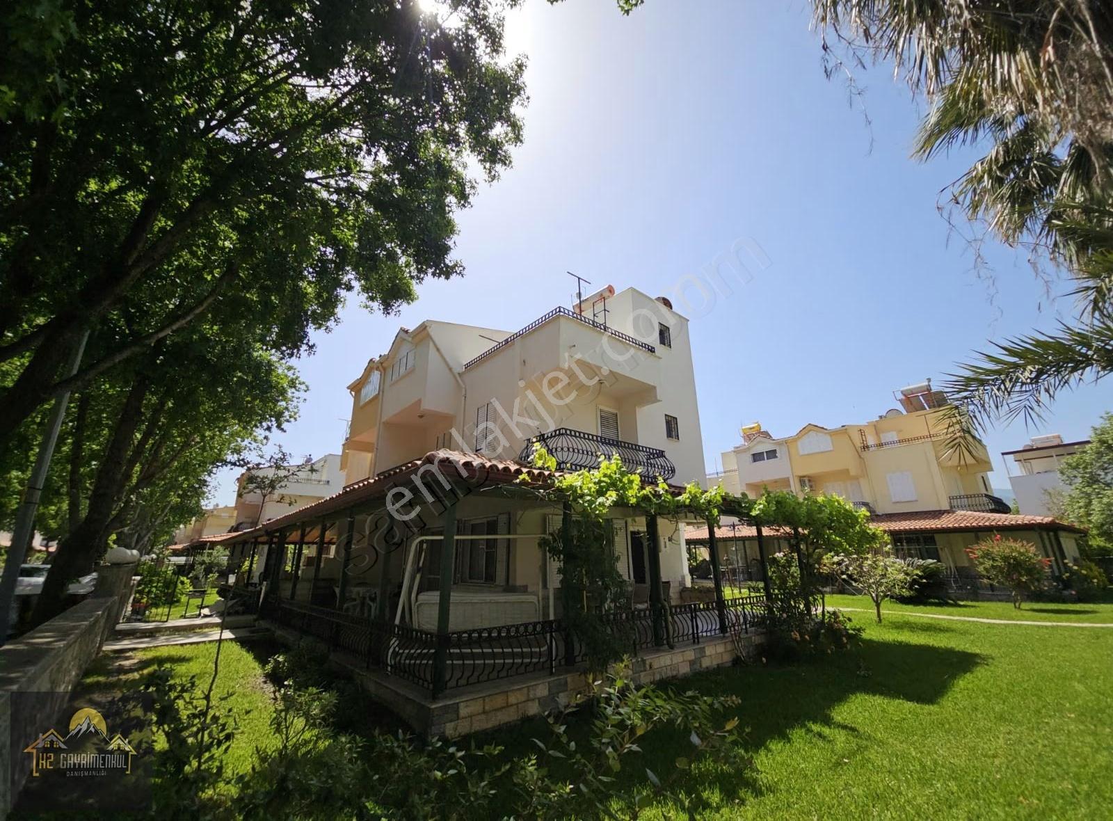 Kuşadası Davutlar'da Denize 200m Kasım'a Kadar Kiralık 3+1 Villa - Görsel 32