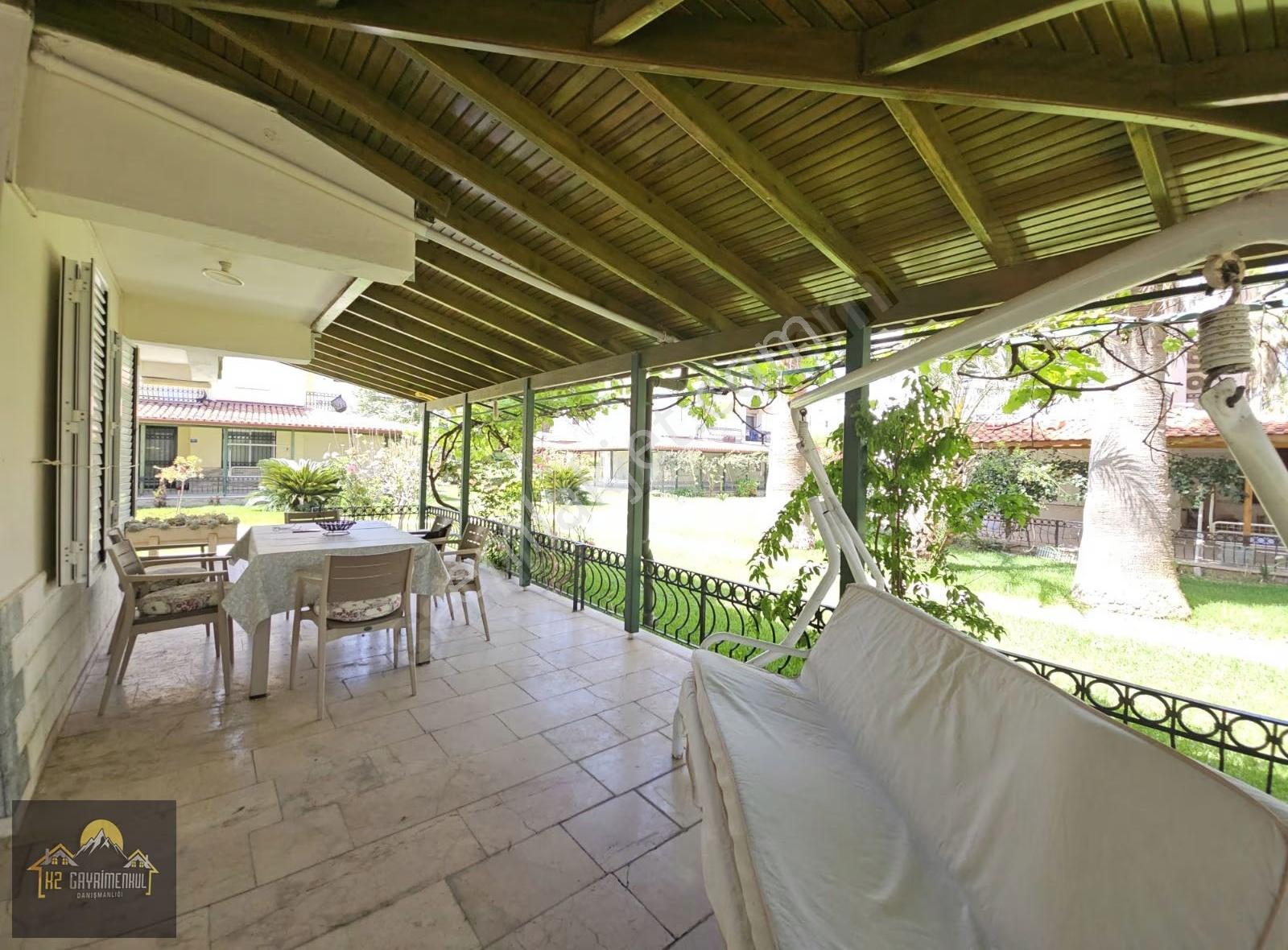 Kuşadası Davutlar'da Denize 200m Kasım'a Kadar Kiralık 3+1 Villa - Görsel 17