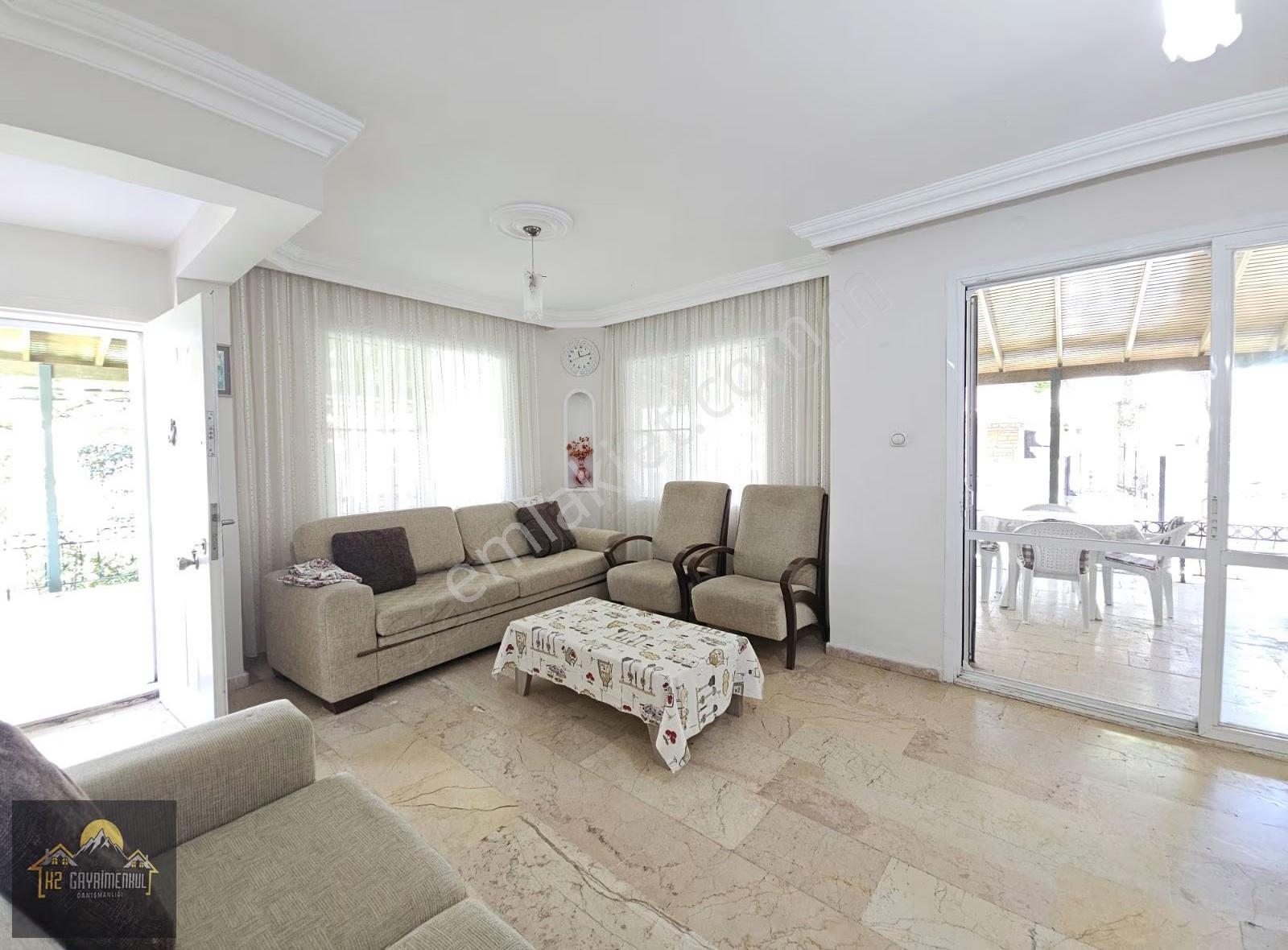 Kuşadası Davutlar'da Denize 200m Kasım'a Kadar Kiralık 3+1 Villa - Görsel 19