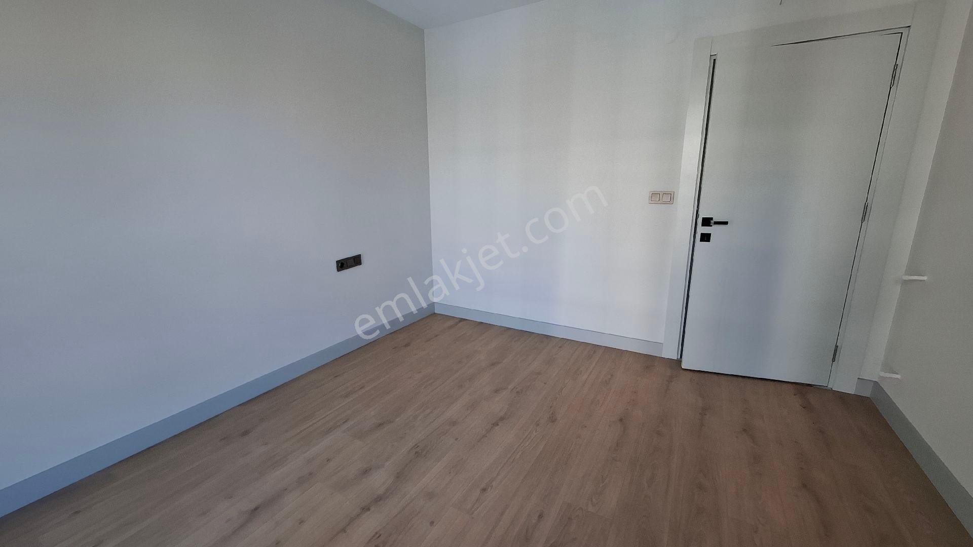 Altıntaşta Kiralık Lüx Sitede Sıfır 1+1 - Görsel 12