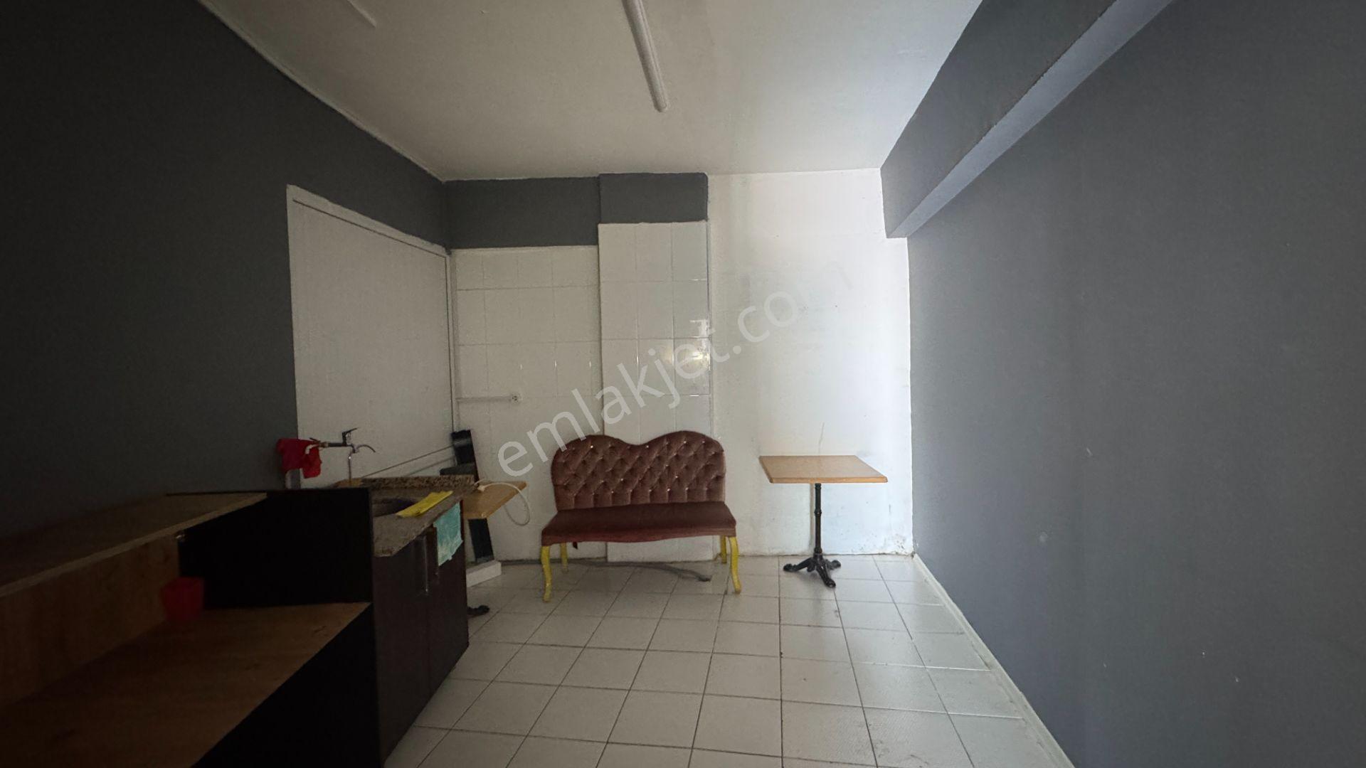 Mevlana Cad. Üzeri 40 M² Her İşe Uygun Dükkan - Görsel 5