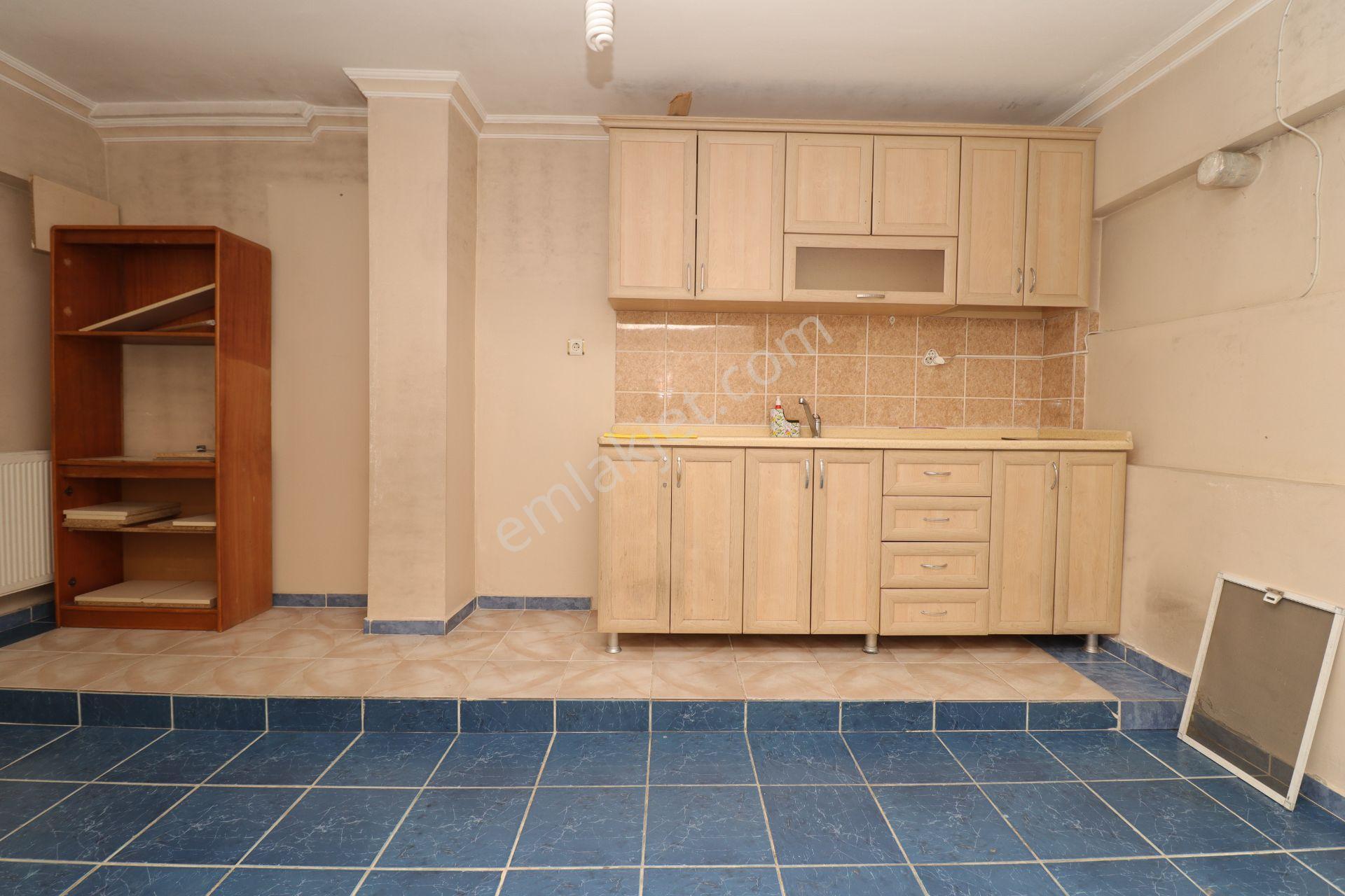 Elvankent 14.caddeye 1 Bina İçerde *60 M2* Depolu Satılık Dükkan - Görsel 16