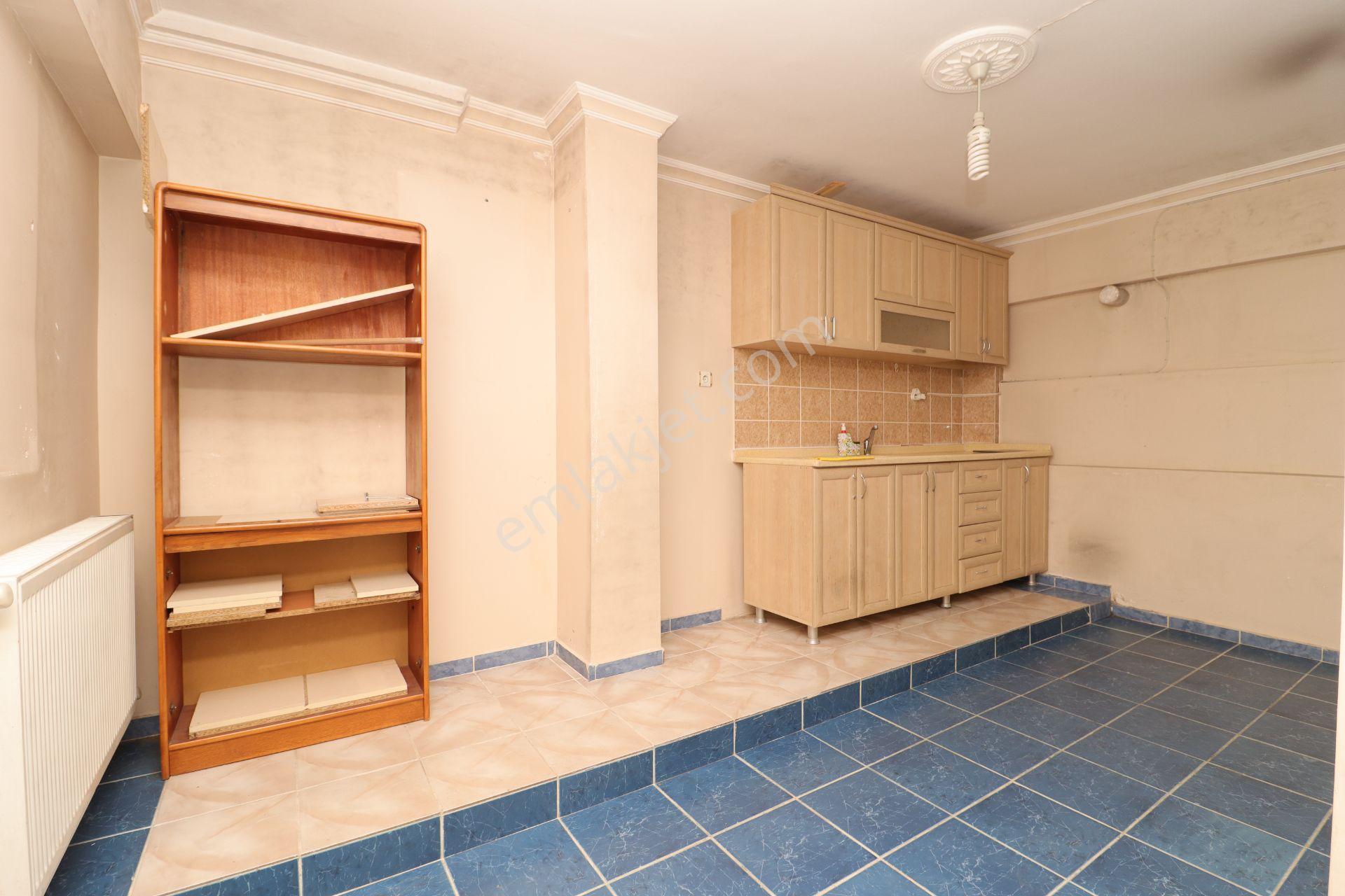 Elvankent 14.caddeye 1 Bina İçerde *60 M2* Depolu Satılık Dükkan - Görsel 15