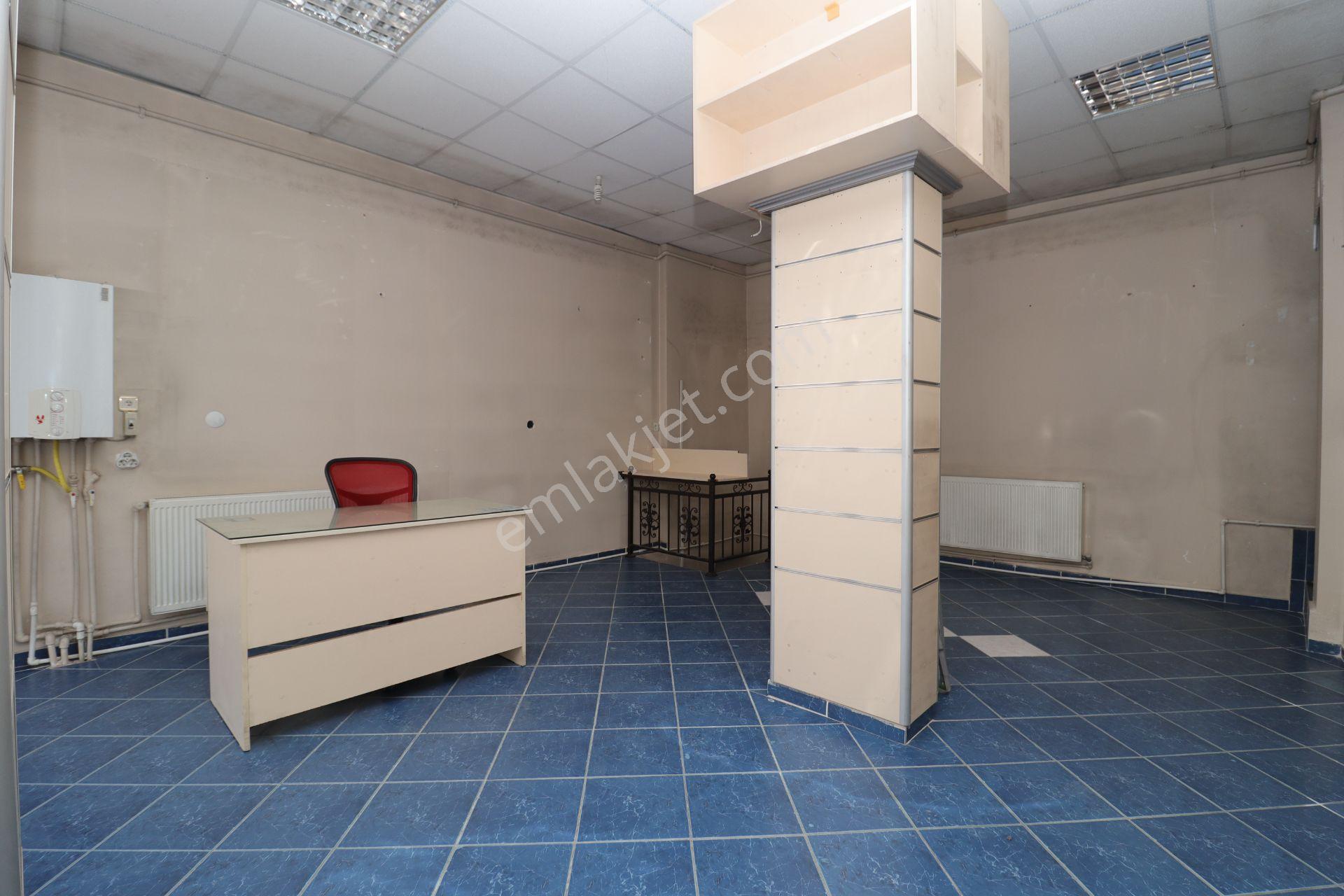Elvankent 14.caddeye 1 Bina İçerde *60 M2* Depolu Satılık Dükkan - Görsel 6