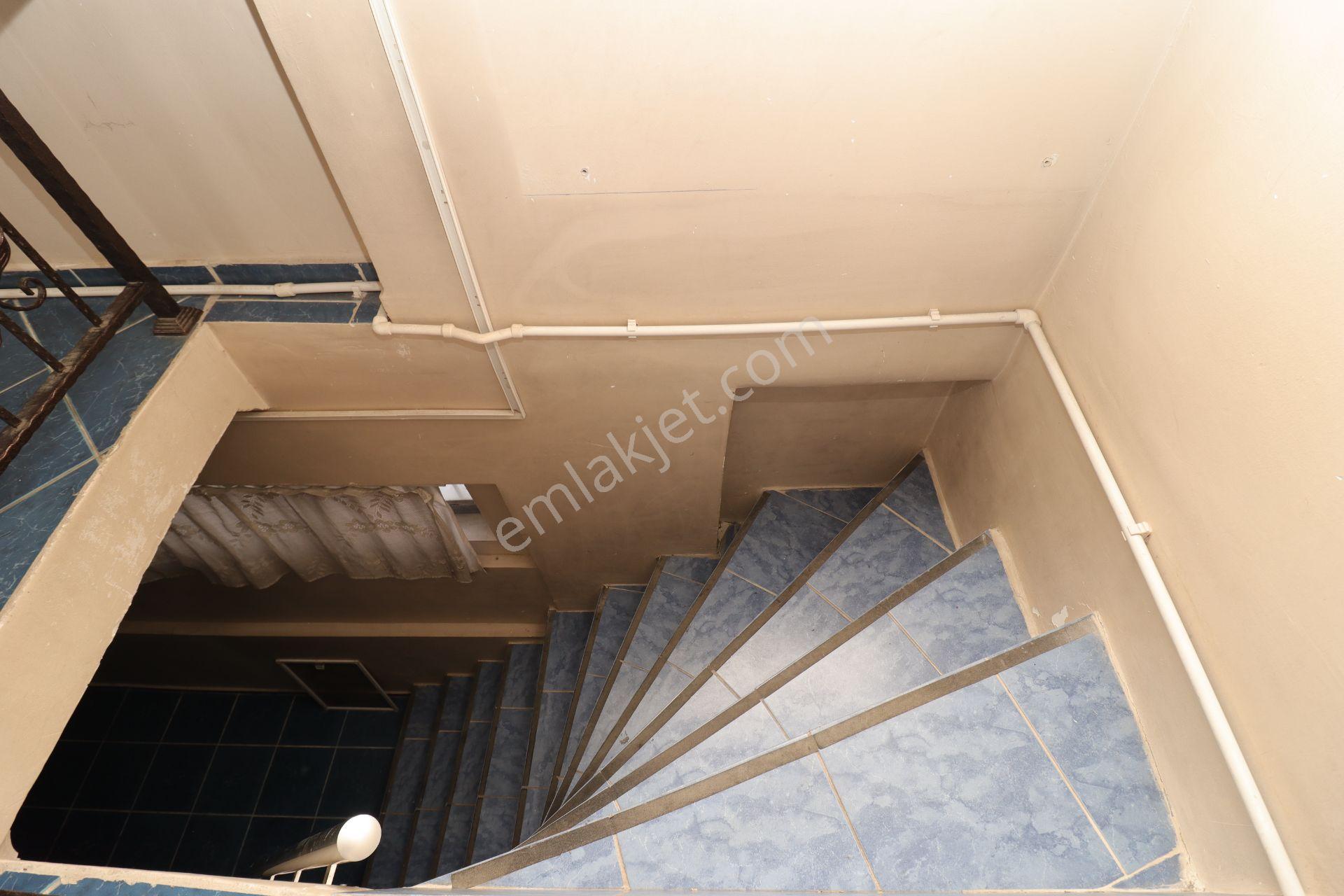 Elvankent 14.caddeye 1 Bina İçerde *60 M2* Depolu Satılık Dükkan - Görsel 11