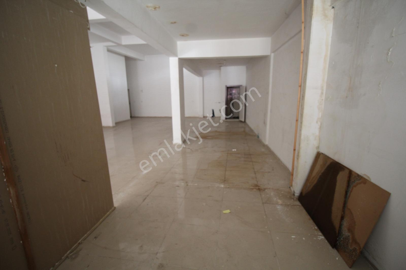 Krc'den Tıp Fakültesi Caddesi Üzerinde 170m2 Kiralık Dükkan! - Görsel 6