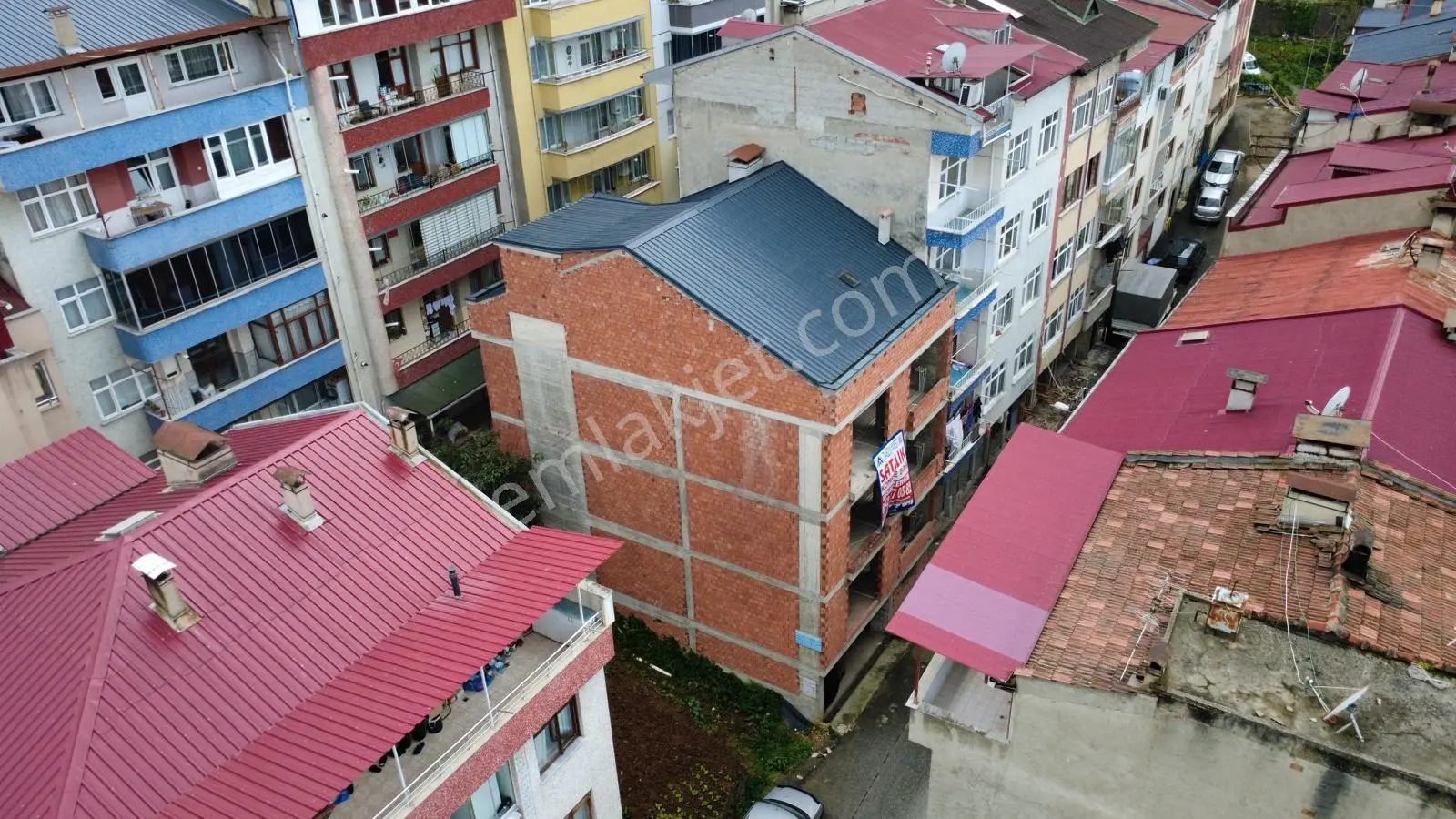 Trabzon'da Satılık Karkas Bina - Görsel 2