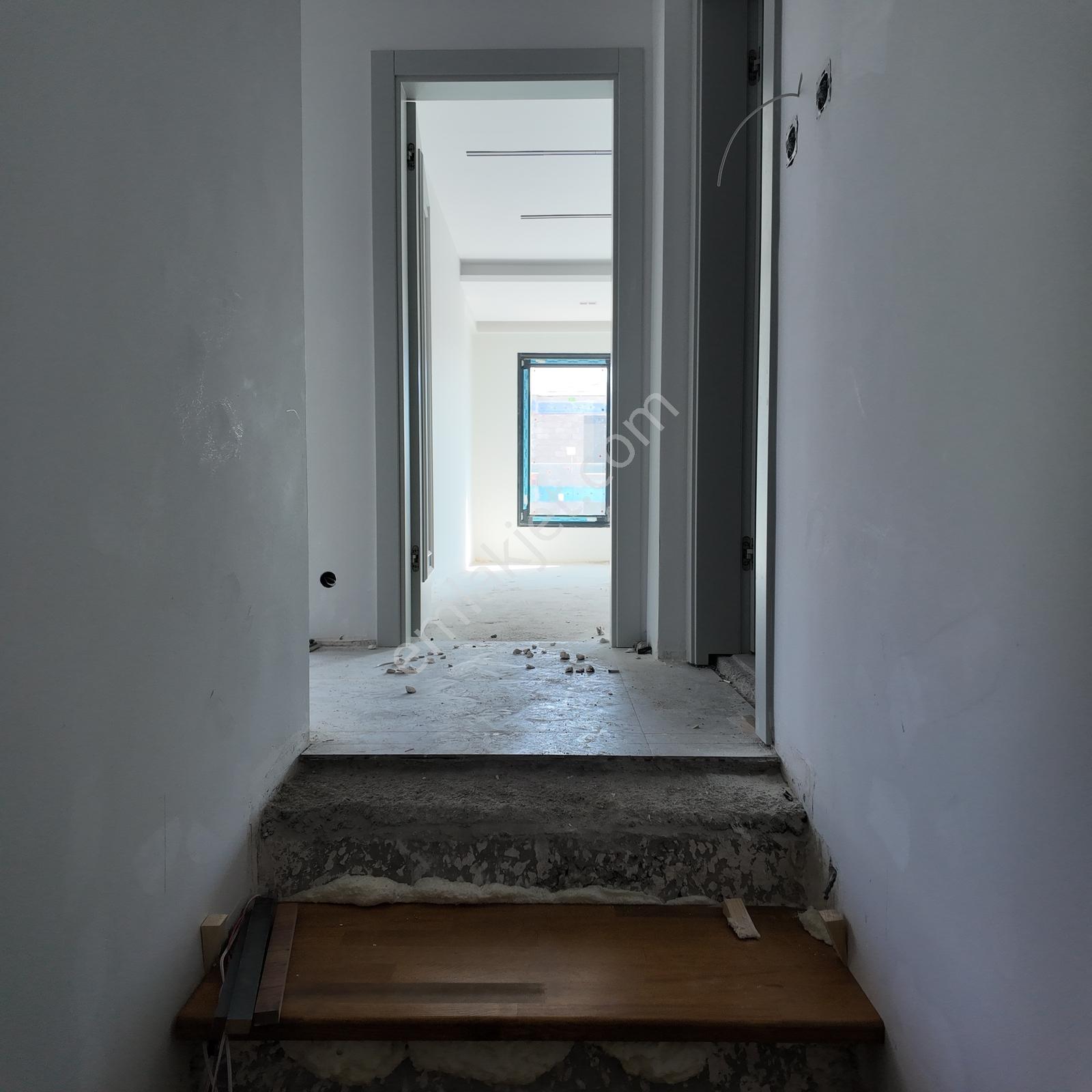 Reşatbey Yürüyüş Yoluna Komşu 282 M2 6+1 Tripleks Villa - Görsel 28
