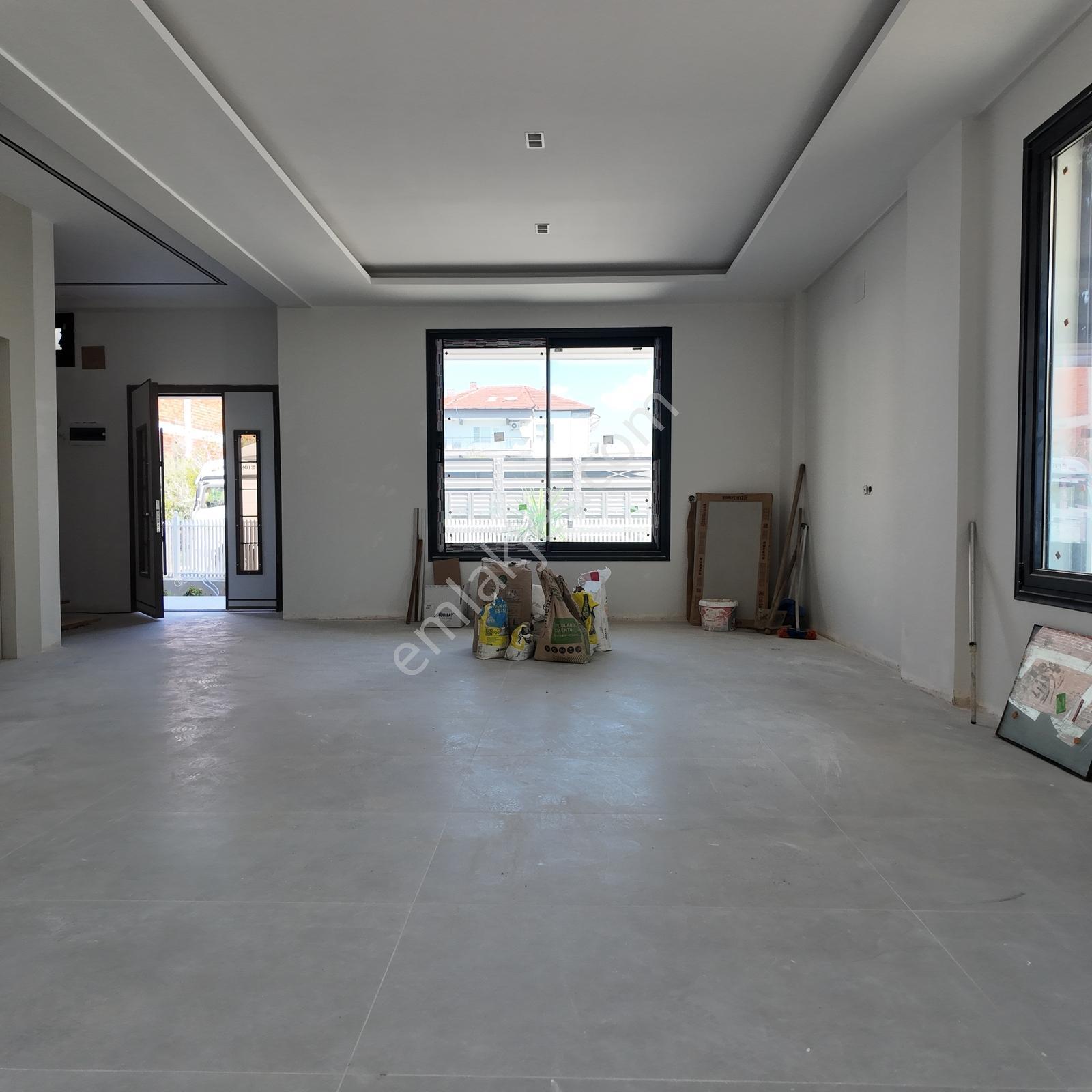 Reşatbey Yürüyüş Yoluna Komşu 282 M2 6+1 Tripleks Villa - Görsel 9