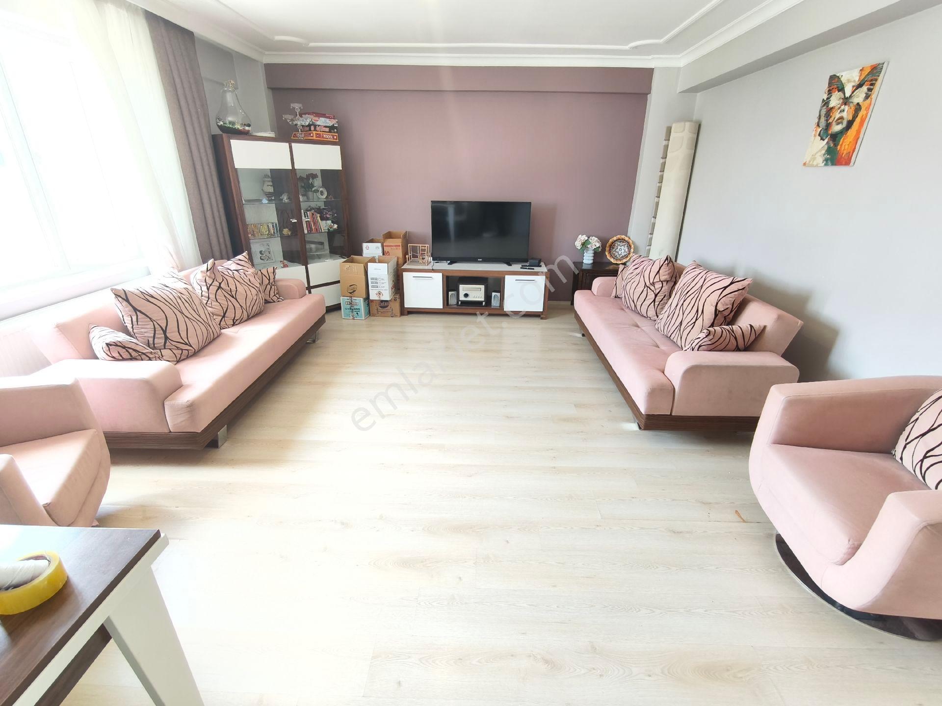 Pera'dan Emek Mah. Kervanönü Sok. Geniş, Ferah 3+1 Kiralık Daire - Görsel 5
