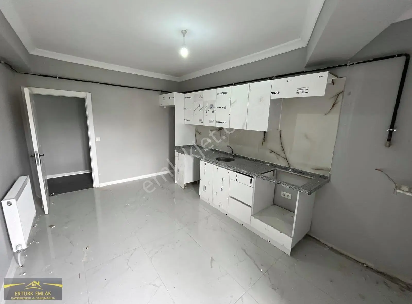 Ertürk Emlak'tan Özgürlük Mah'de 2+1 100m2 Asansörlü Sıfır Daire - Görsel 3