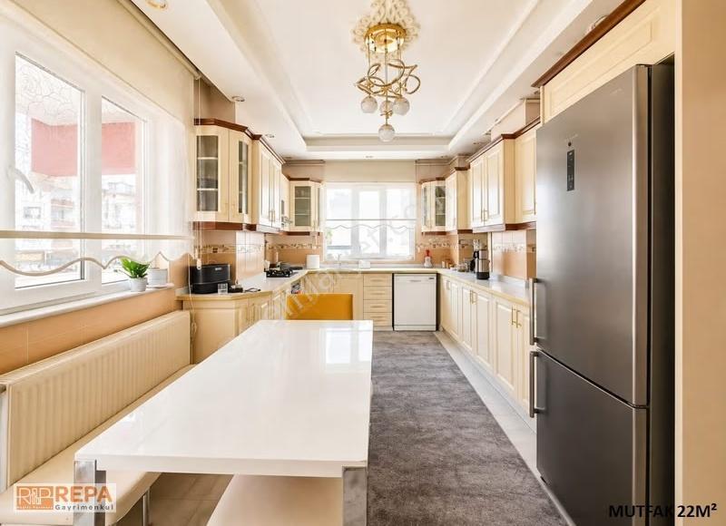 Repa Gayrimenkul Ömer Elşehadetten Tramvay Cepheli 30 M² Teraslı - Görsel 3