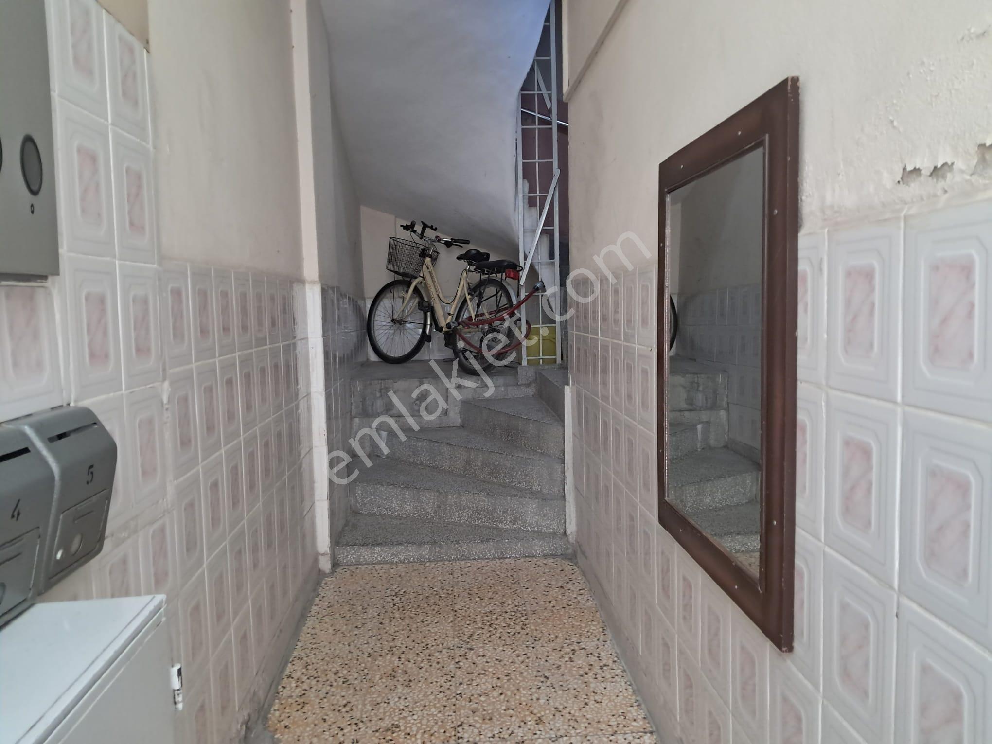 Satılık İzmir Karşıyaka Tersane Mahallesinde 2+1 Daire - Görsel 18