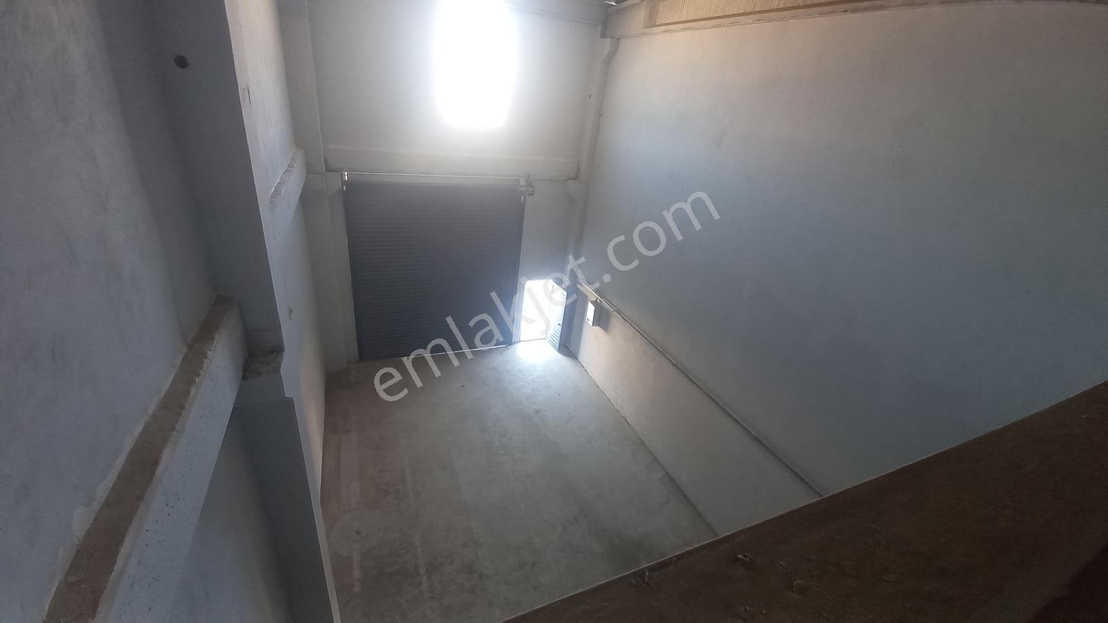 Nuri Giyik Sanayi Sitesinde 240 M2 Dükkan - Görsel 13